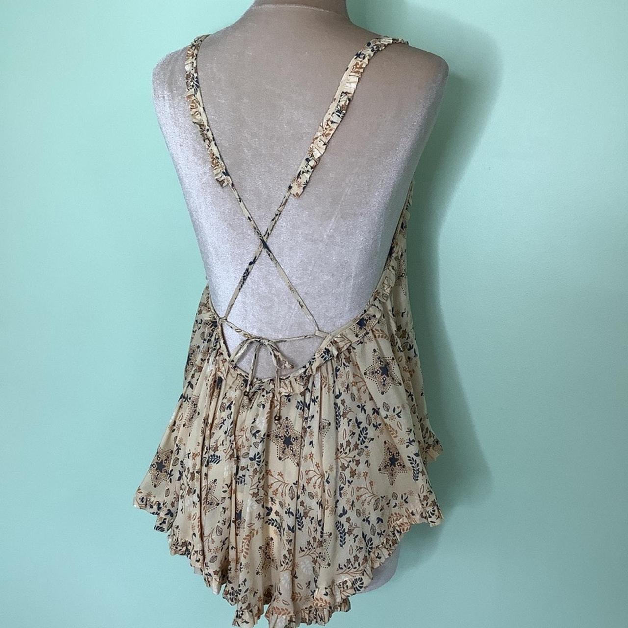 Spell & The Gypsy Celestial Ruffle Cami Top SZ good Small in Cream Floral