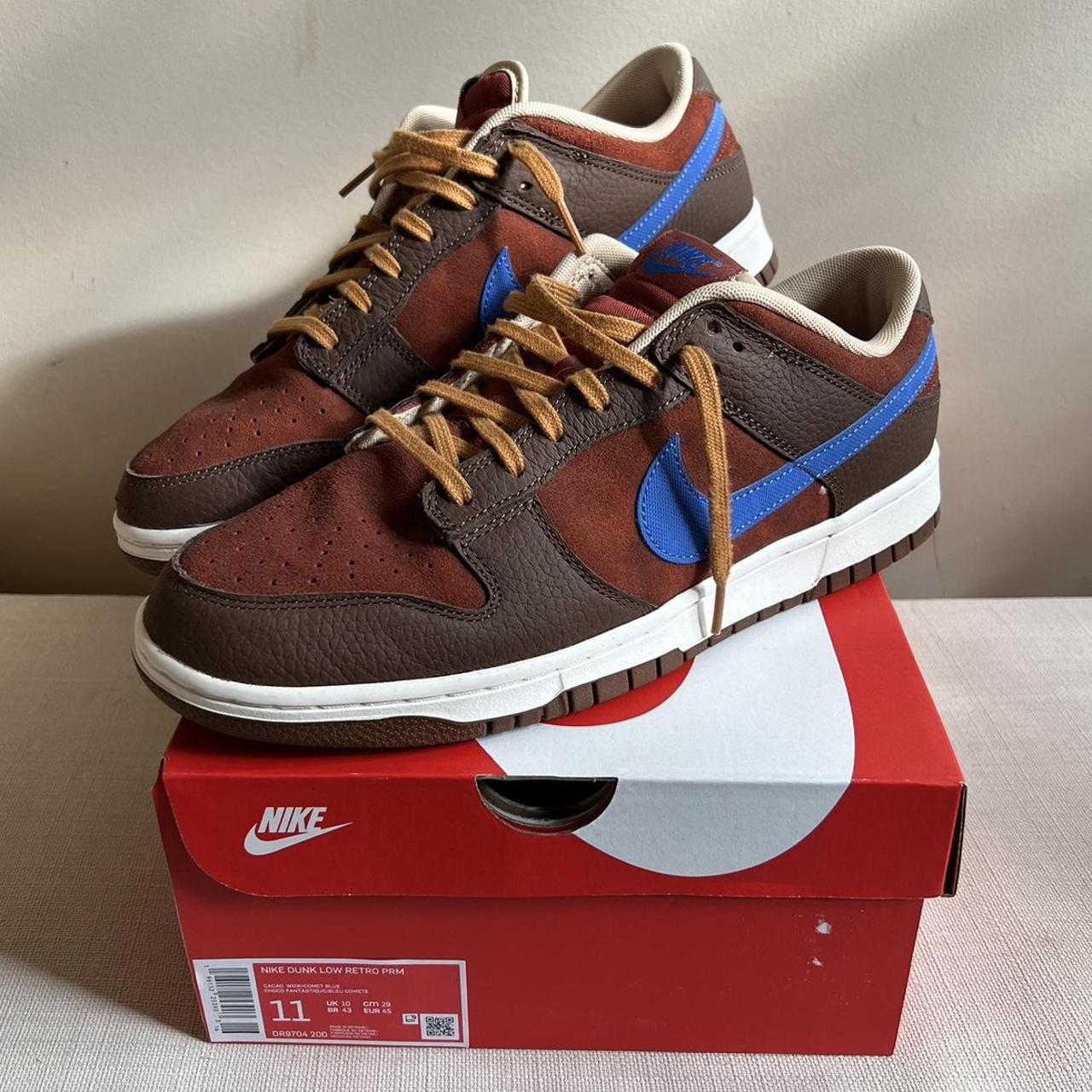 Nike Men's Brown and Blue Trainers | Depop