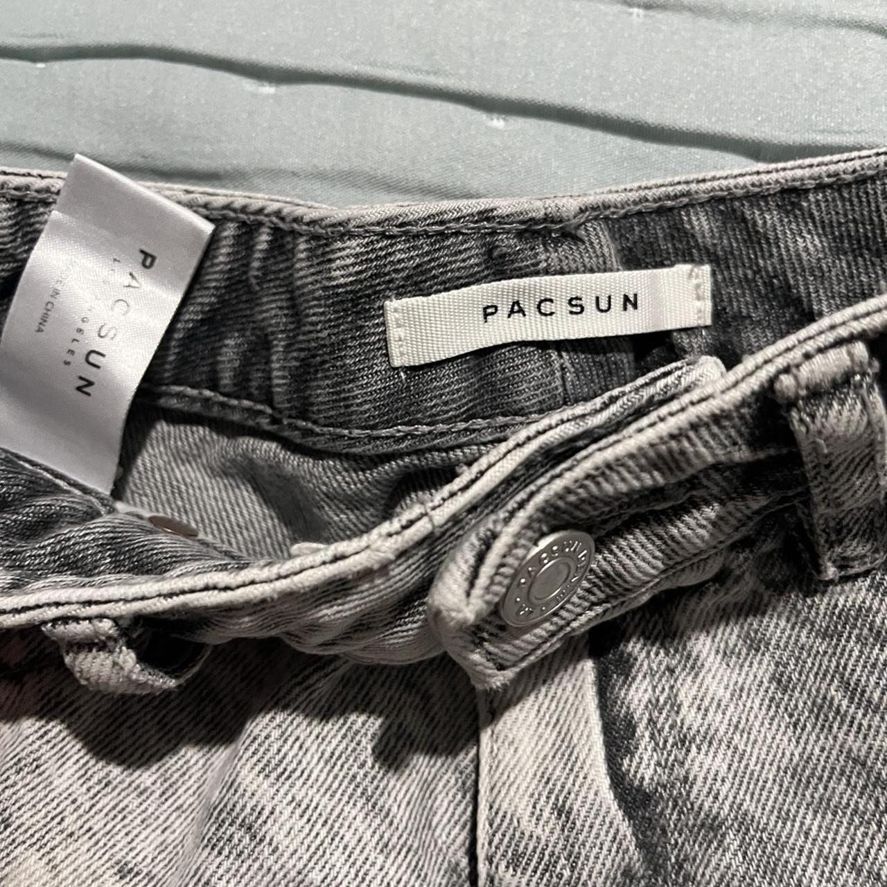 Pacsun shorts size 22 In amazing condition... - Depop