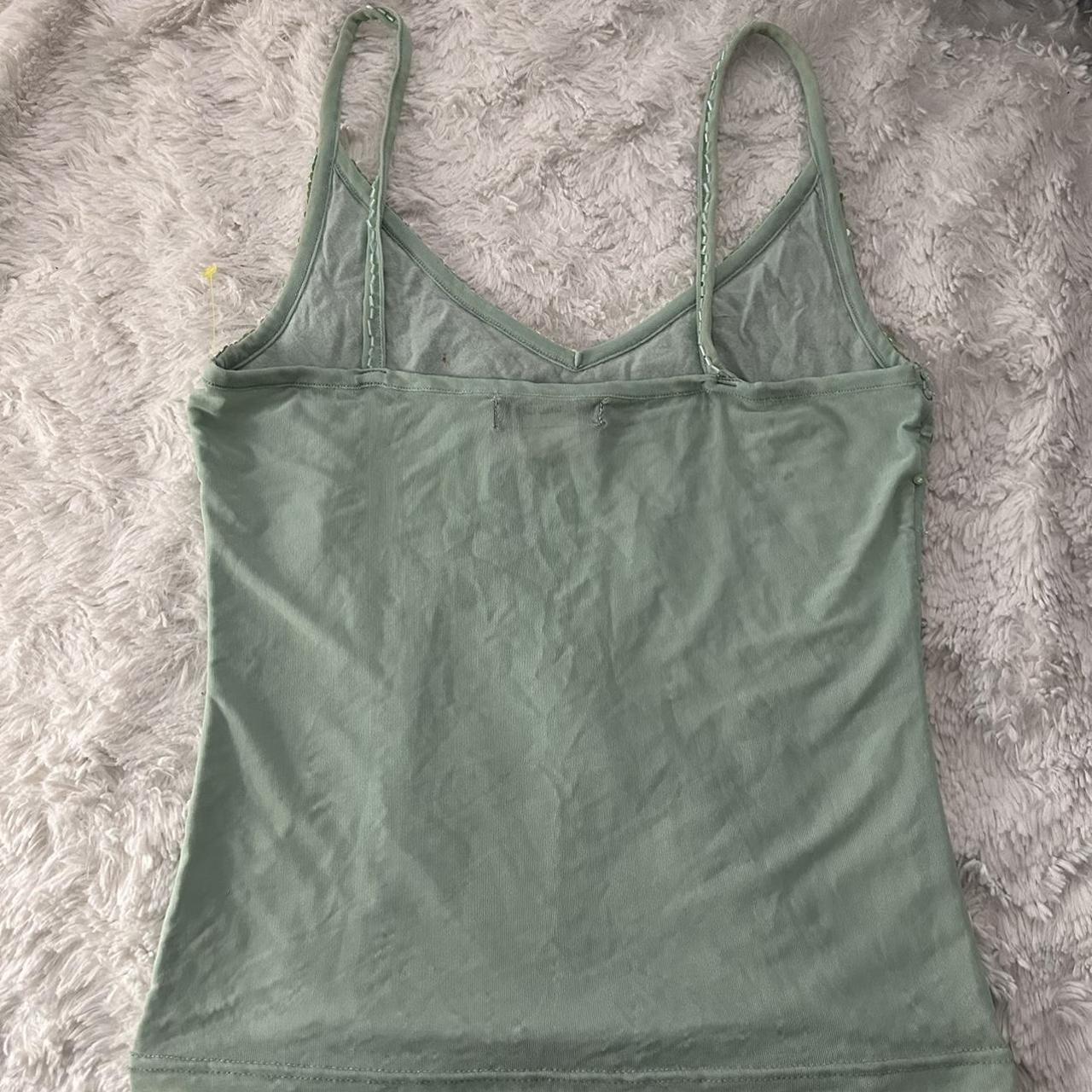 De Toi Women's Vest Depop