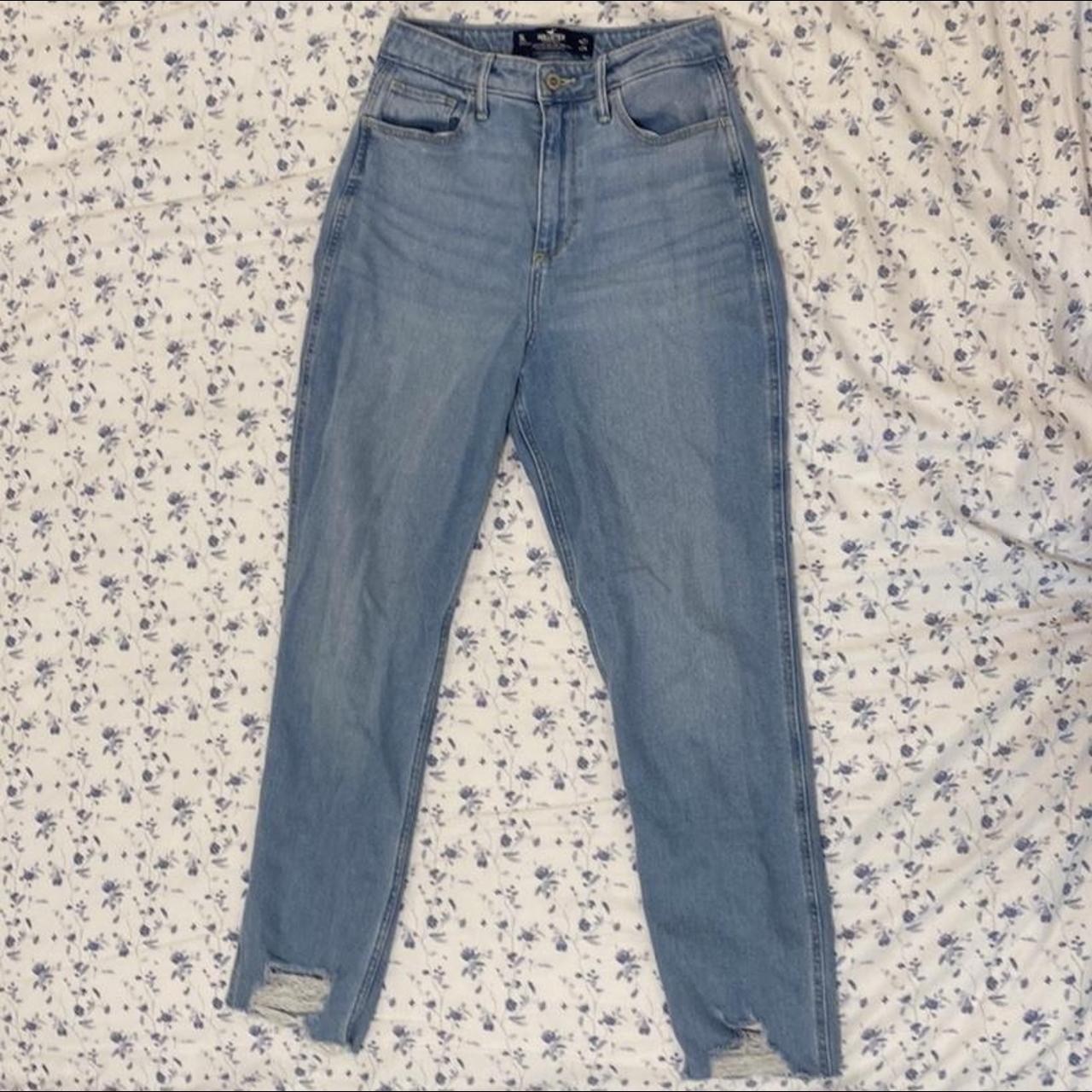 hollister curvy ultra high-rise mom jeans - Depop