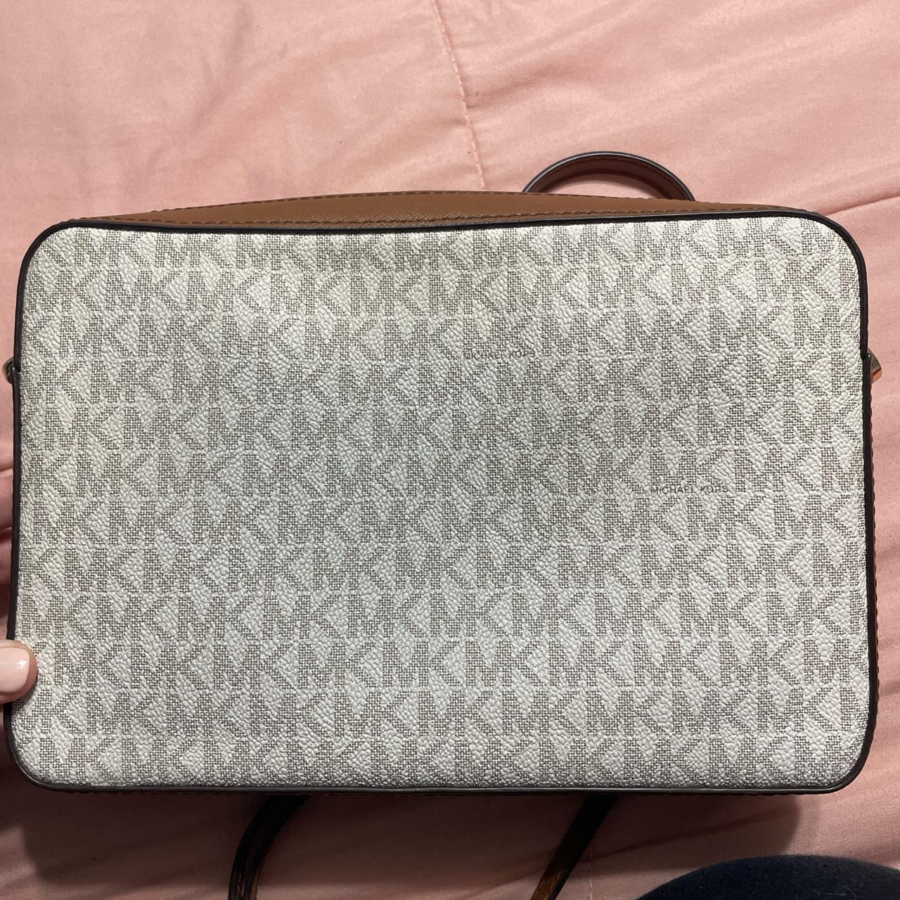 Michael kors white and deals tan bag