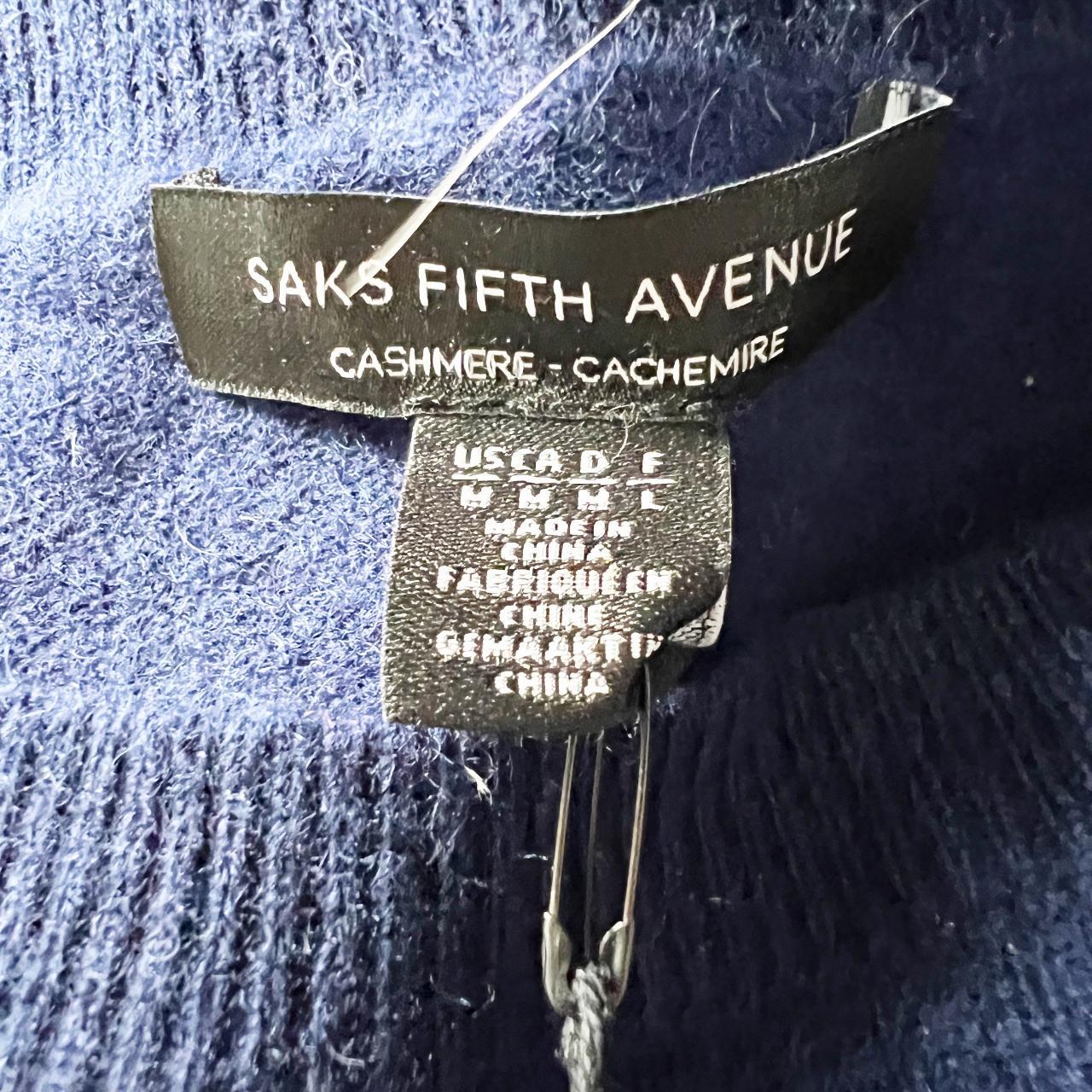 NEW Saks Fifth Avenue 100% Cashmere Knit Crew Neck... - Depop