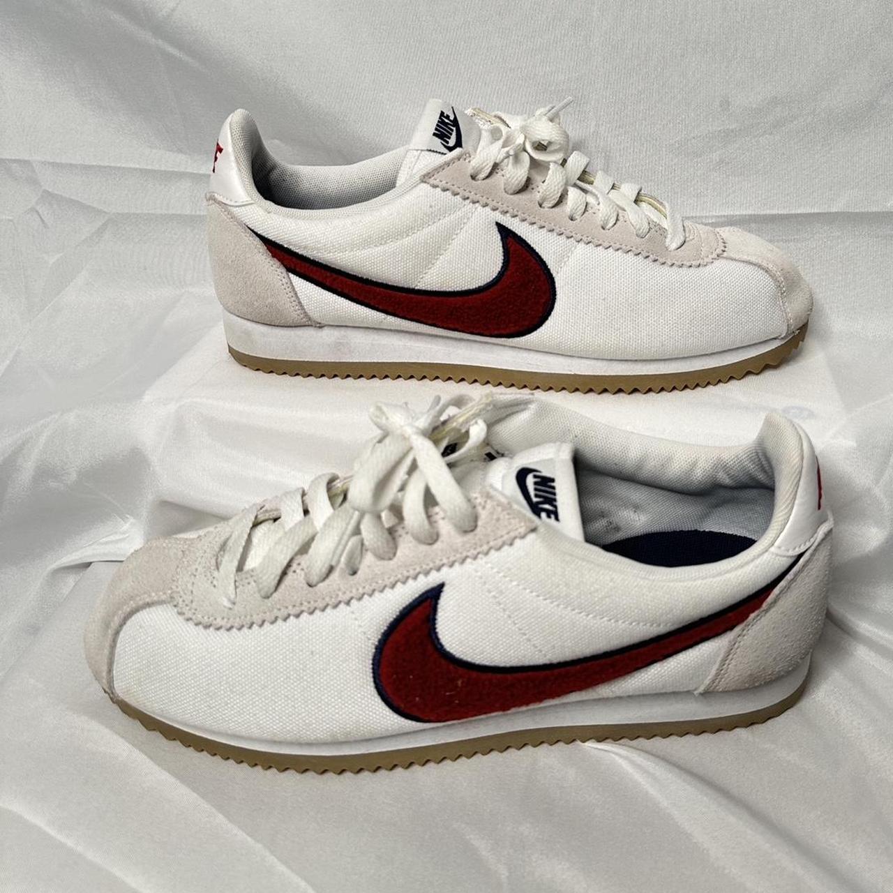 Nike classic leather cortez trainers in white and hot sale red