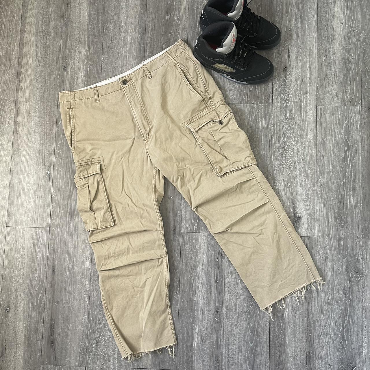 Levi khaki outlet cargo pants