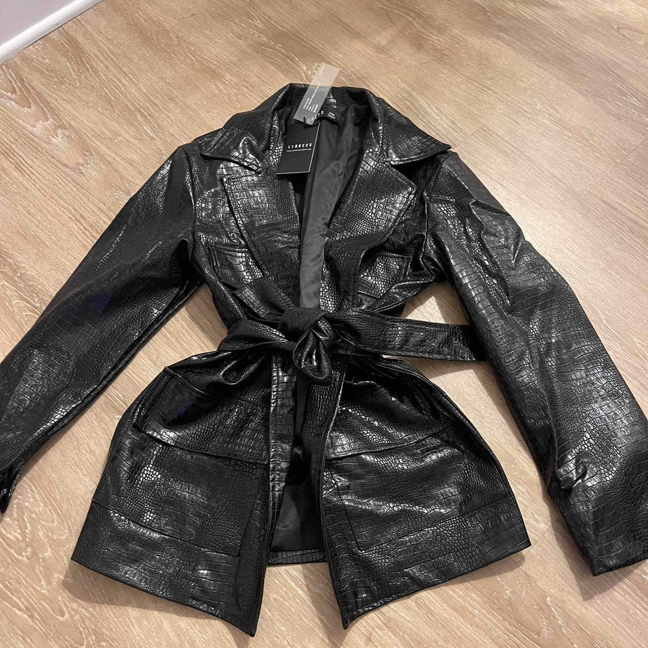 Lioness Women's Black Jacket | Depop