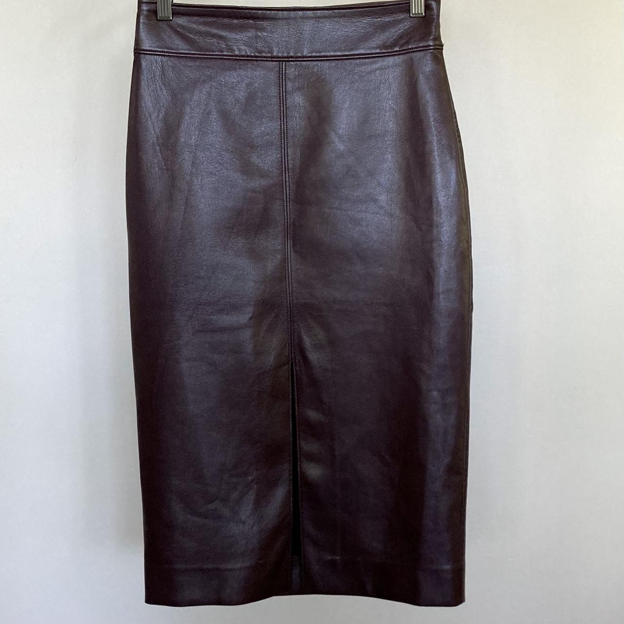 Aritzia Babaton Pegu faux leather pencil skirt.