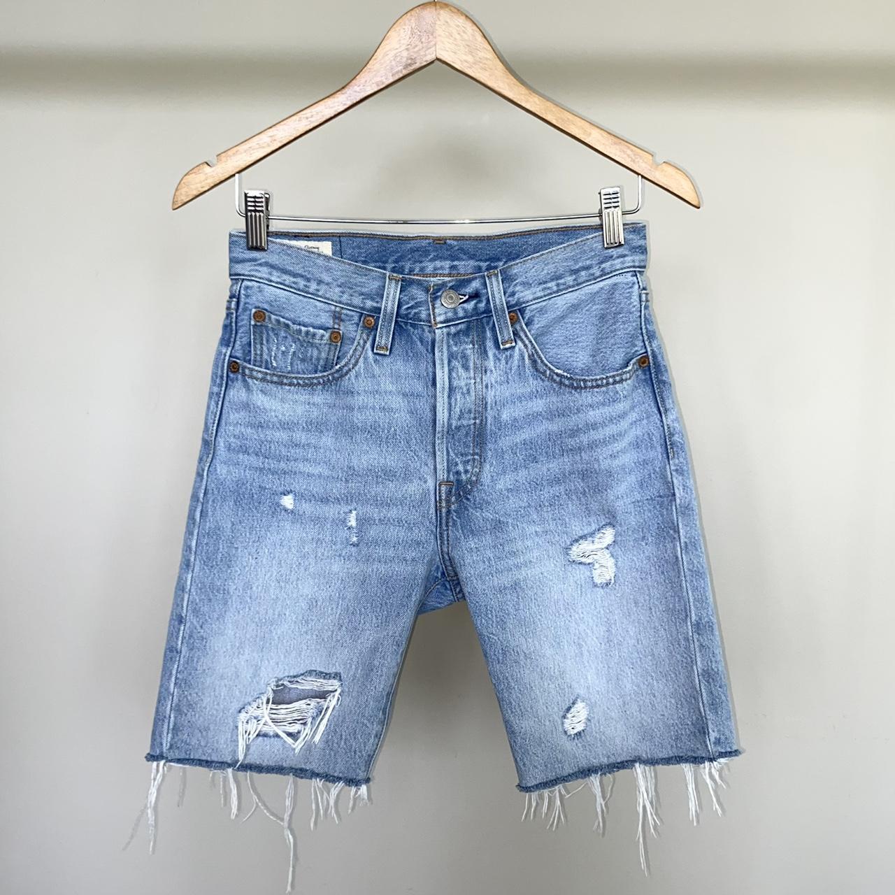 Aritzia Levi s 501 Slouch mid thigh denim shorts