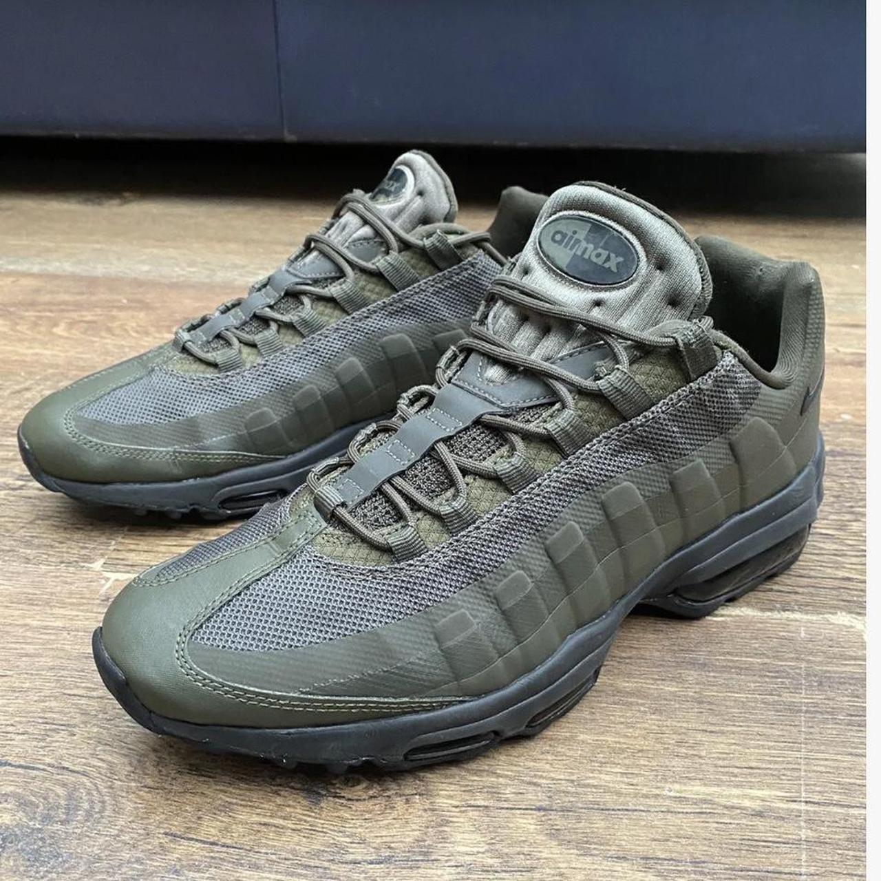 nike air max boots green