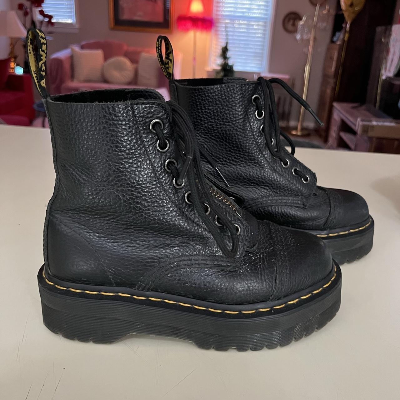 Dr martens hotsell sinclair zipper