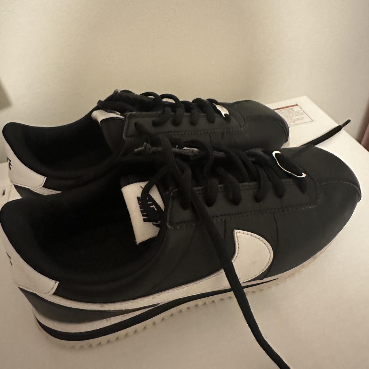 Nike Women's Sneakers - Black - US 5 – nike black… - image 1