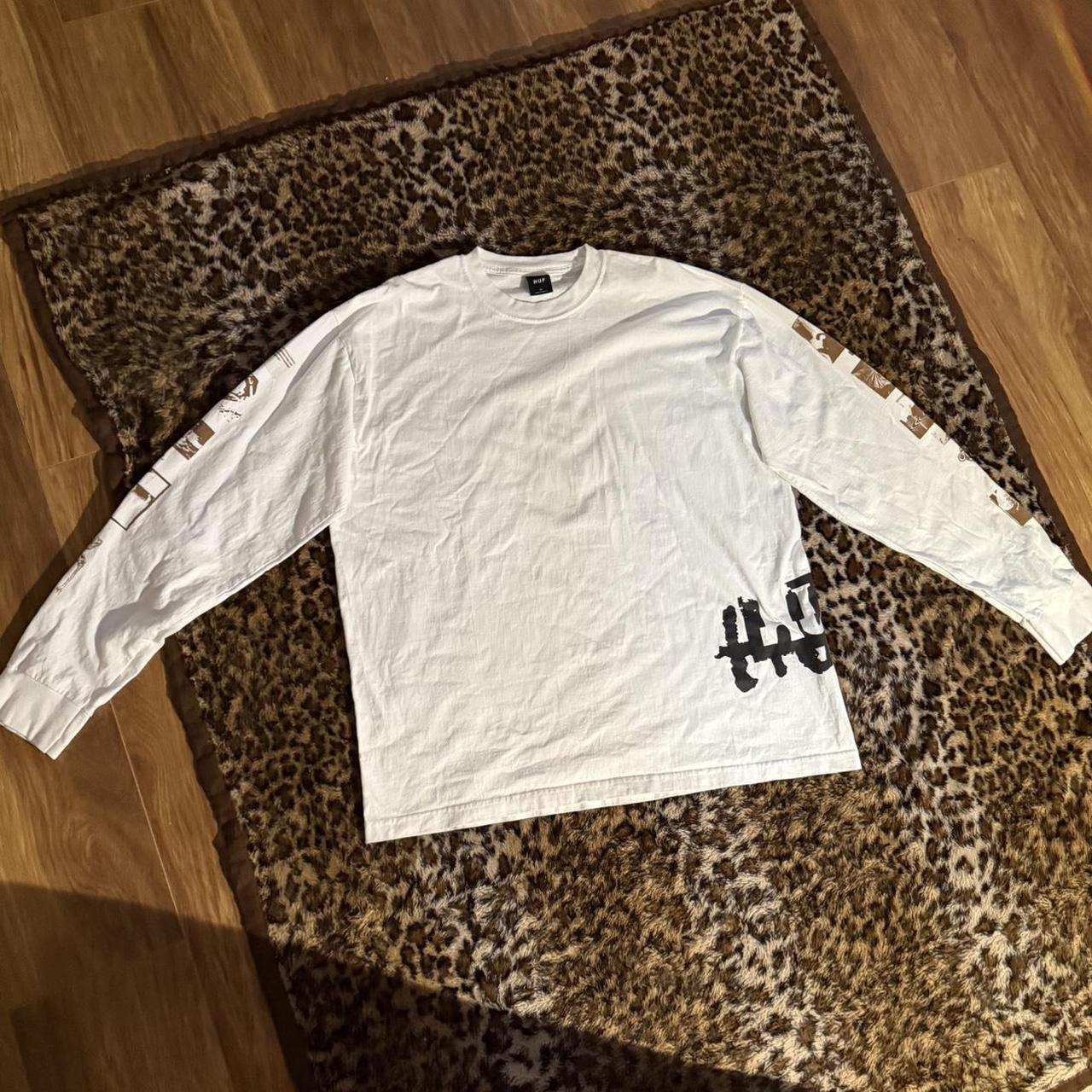 item listed by itsleileilei