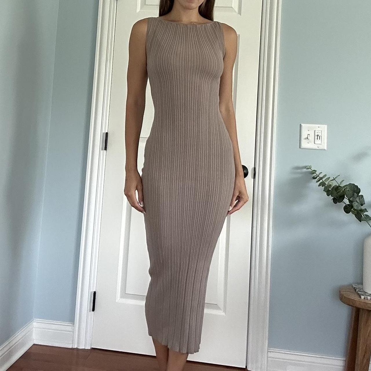 item listed by rachelhemcloset