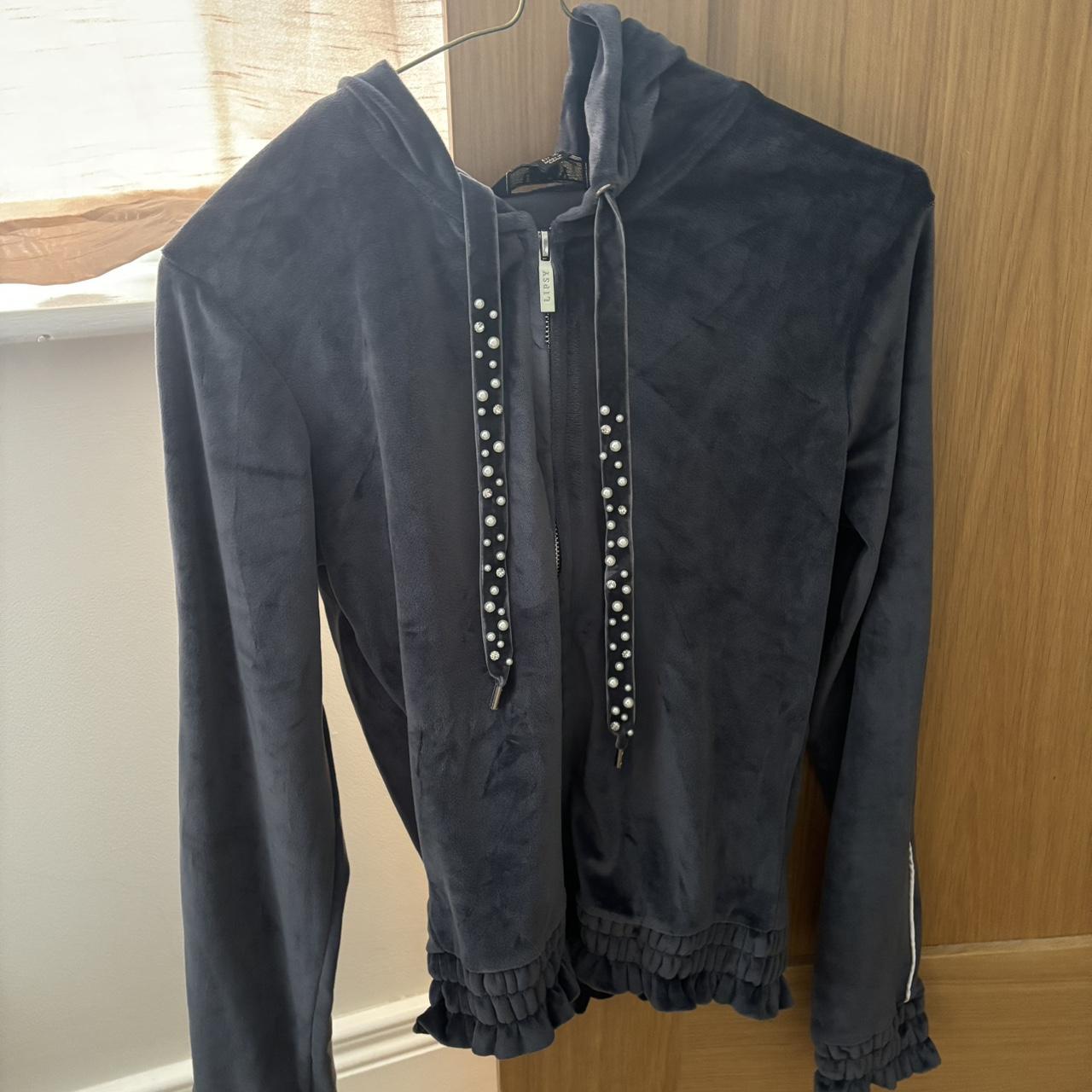 item listed by alexandrax_x