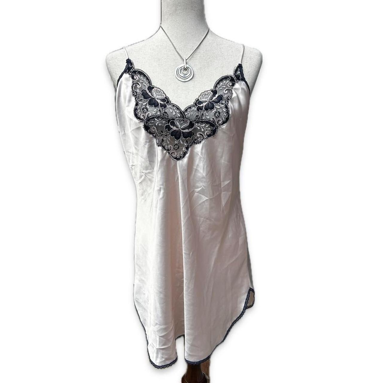 item listed by dresseddbyjess