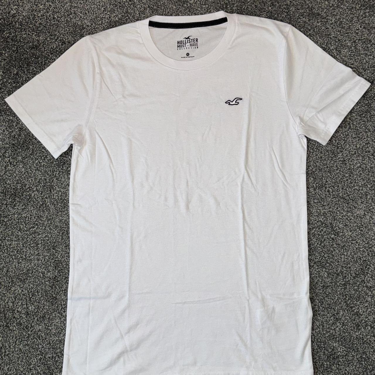 Hollister white t shirt best sale