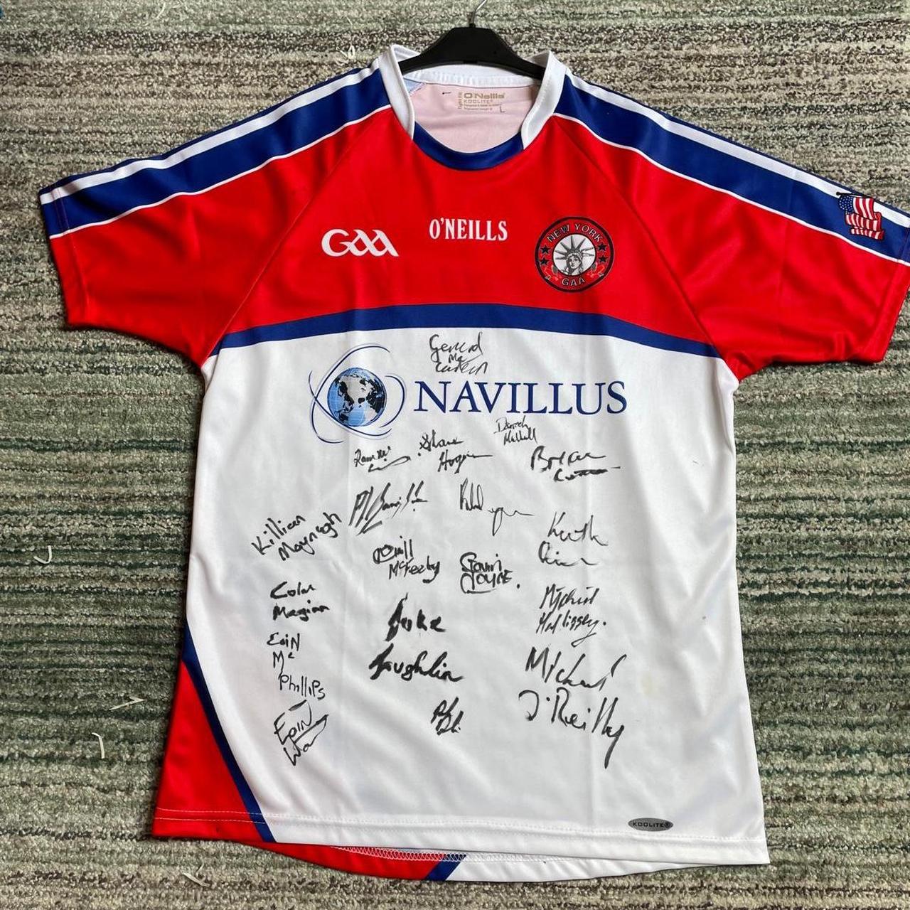 New York GAA signed 2015 Brand new Depop