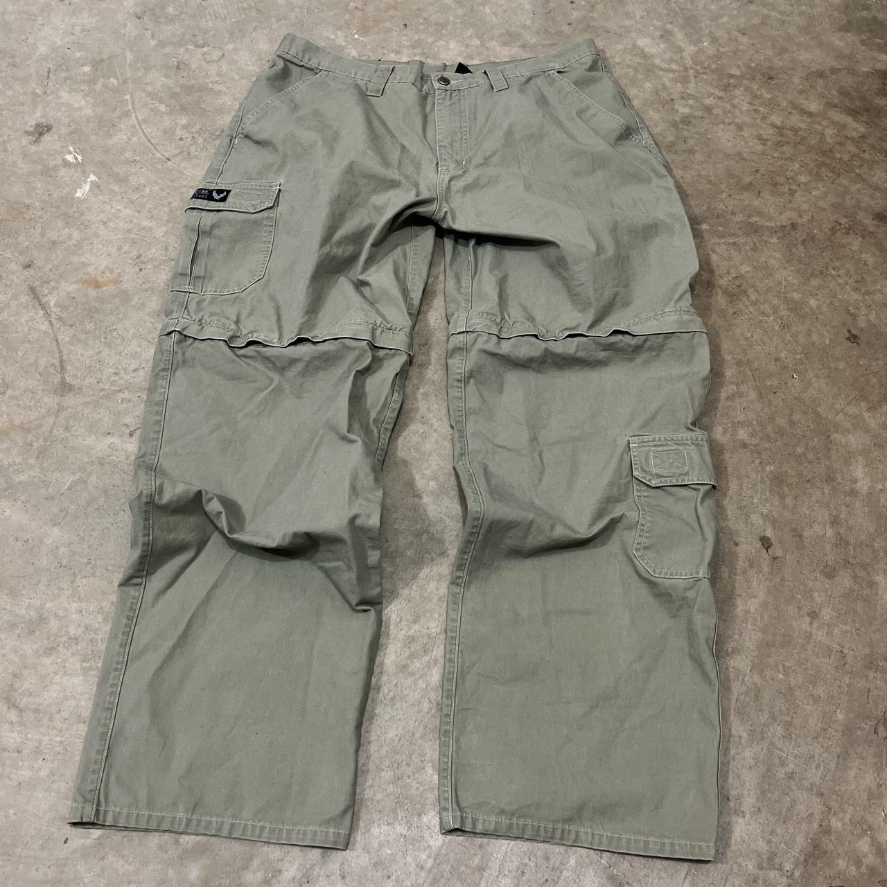 Harley Davidson cargo pant/shorts Size:... - Depop