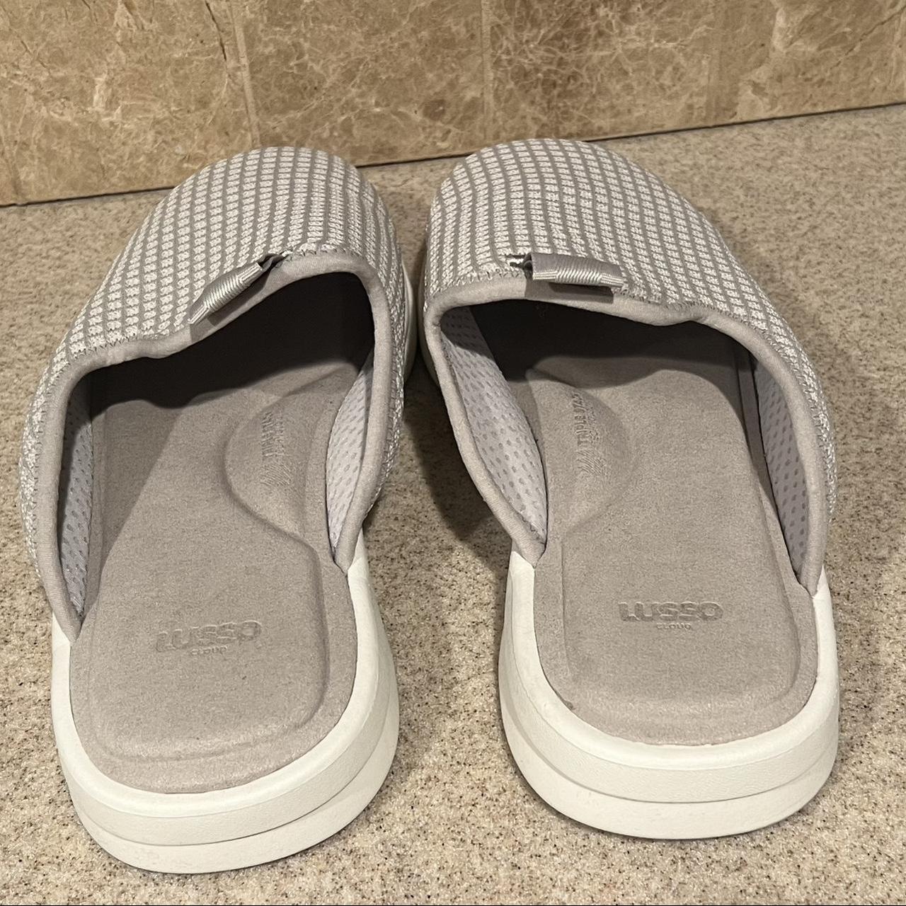 Lusso The Label Men's Grey and White Slides (2)