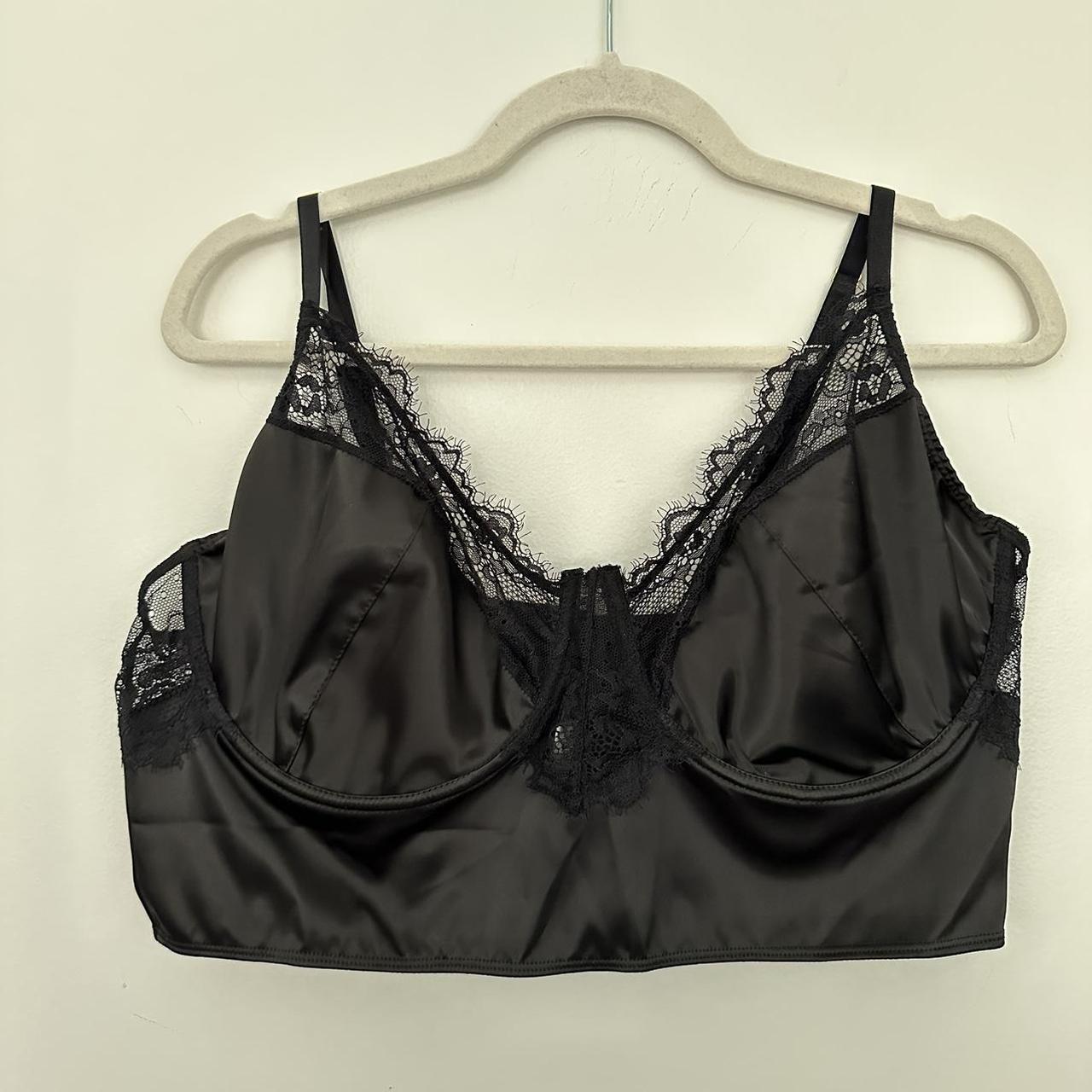 Fashion Nova Women's Black Bra Depop