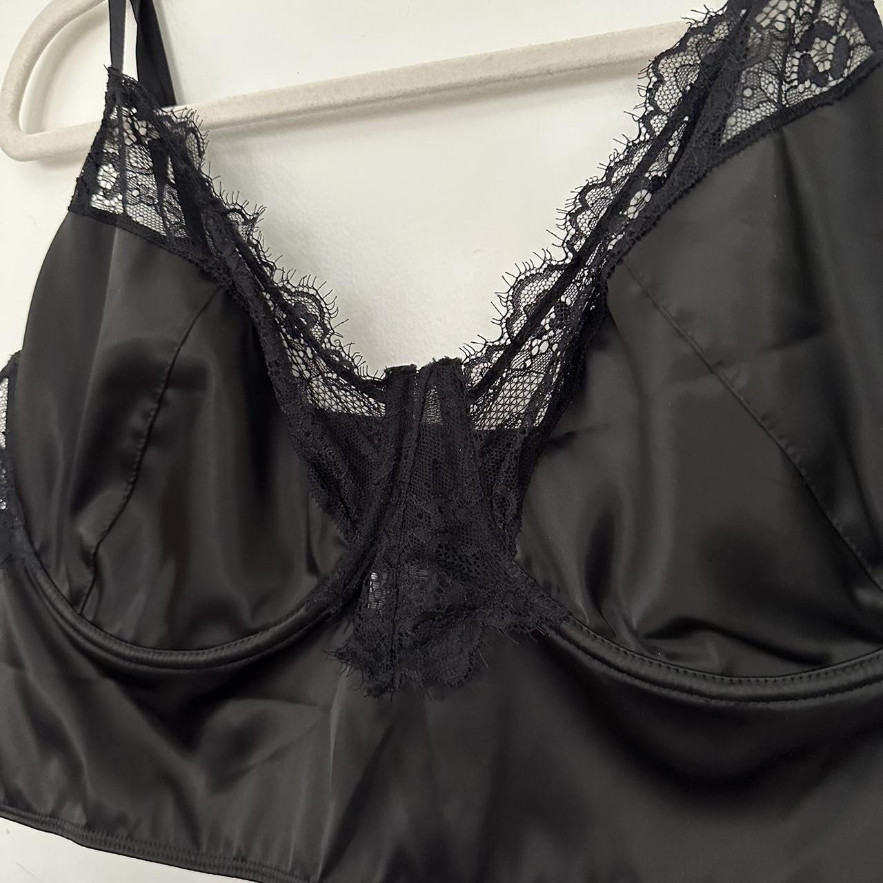 Fashion Nova Women's Black Bra Depop