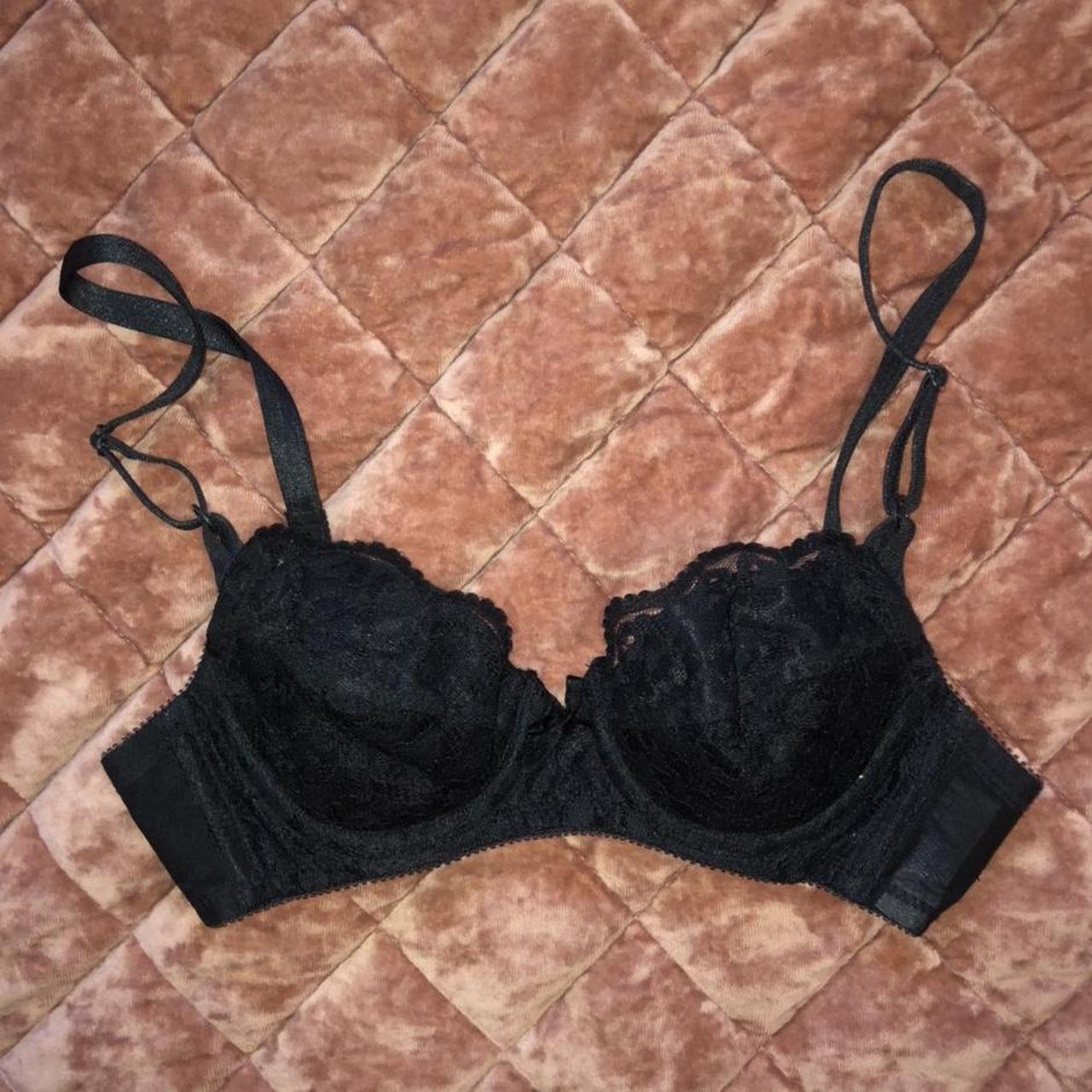 JCPenney Women's Black Bra Depop