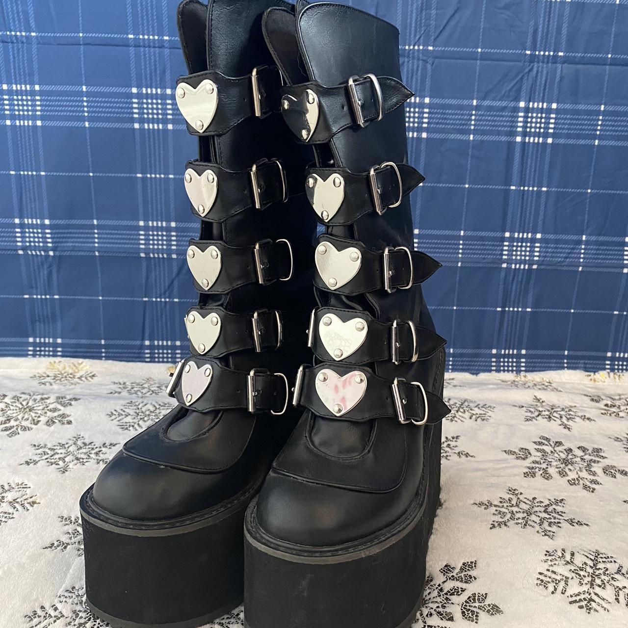 demonia trinity boots canada