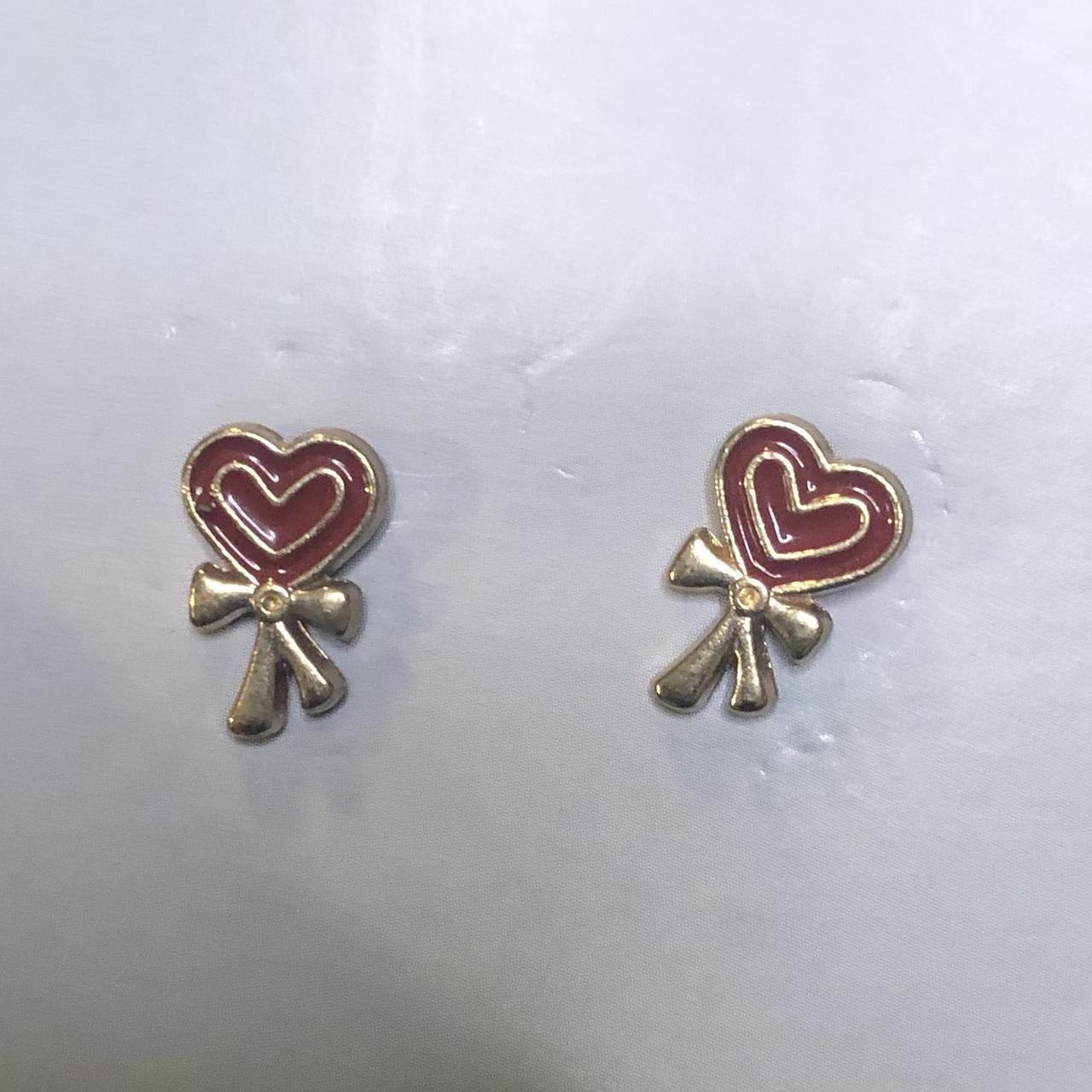 item listed by aliciaburke1