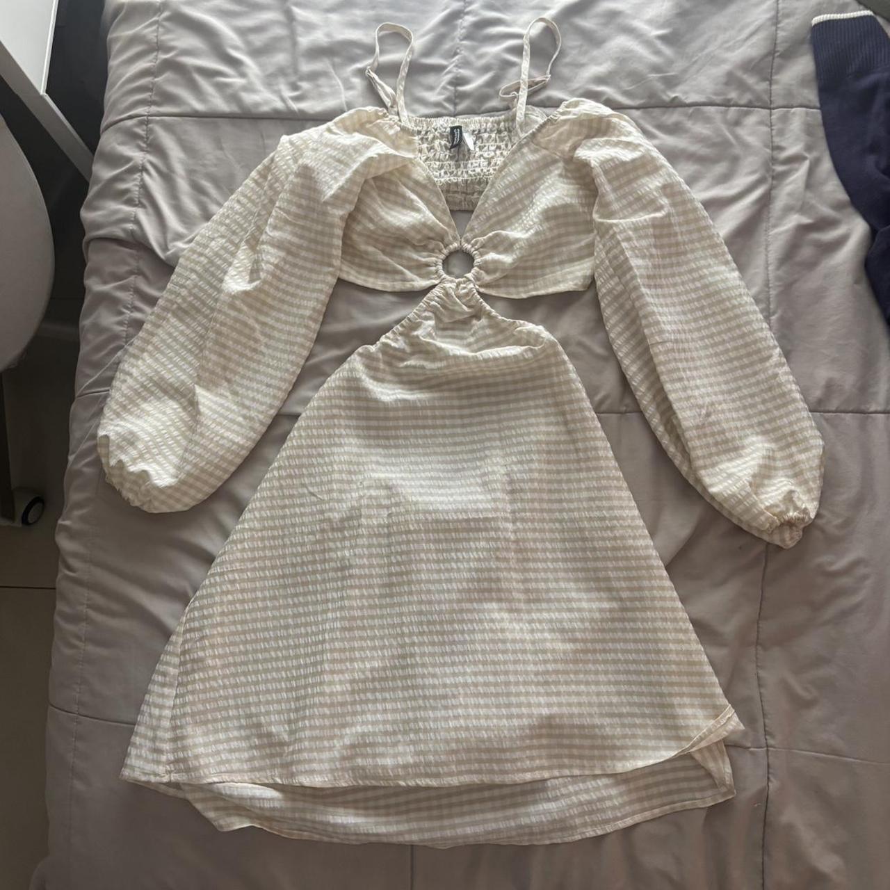 item listed by sus4n4