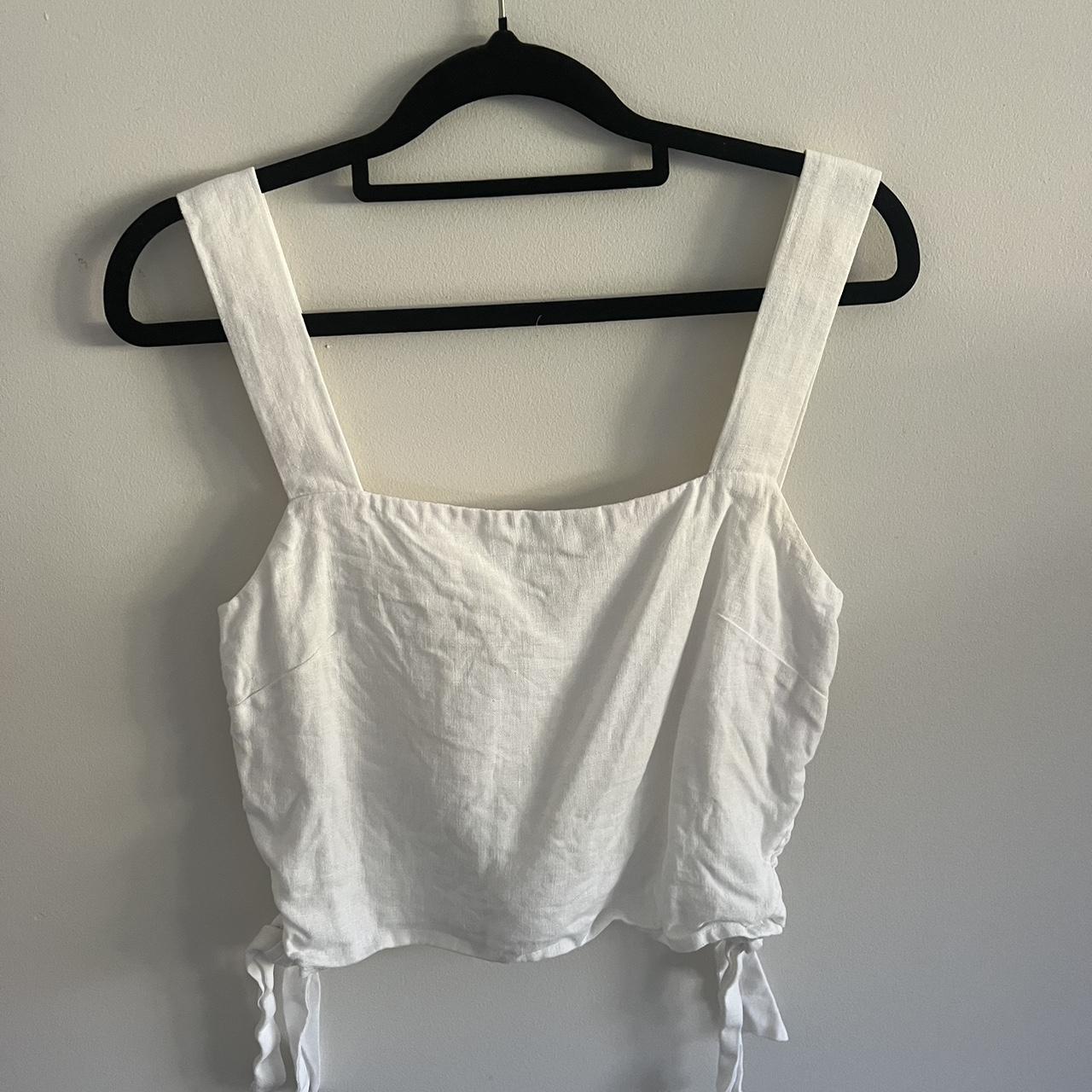 VENROY LINEN CROP • super cute linen top • barely... - Depop