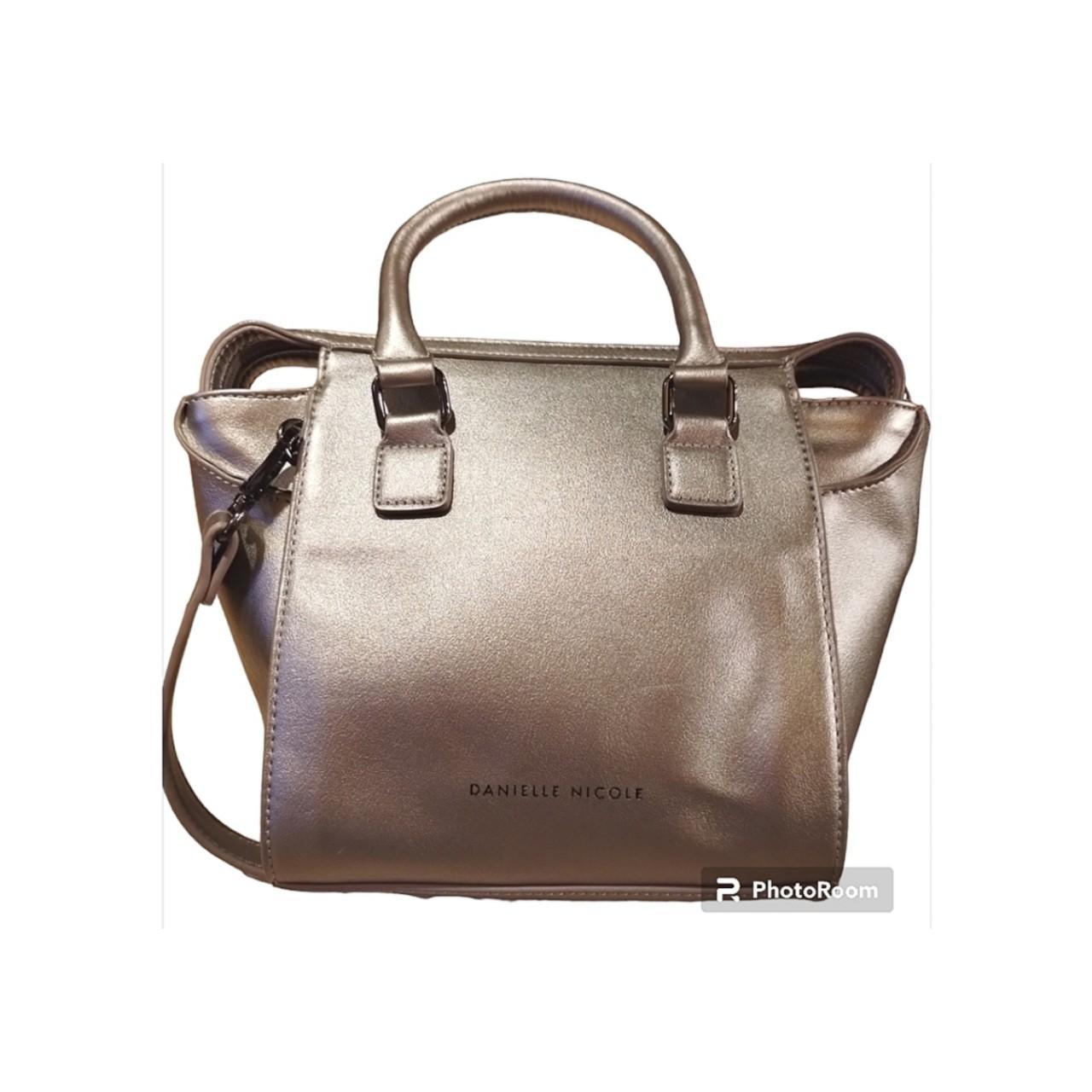 item listed by deals_4you