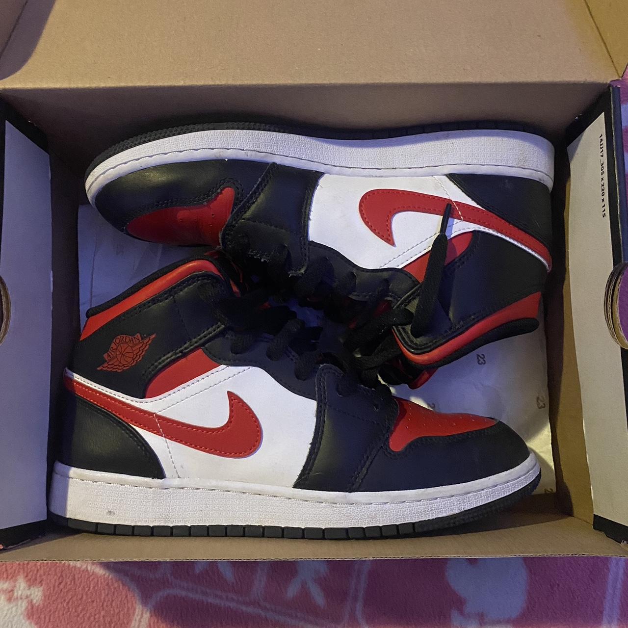 Jordan 1s clearance red and white