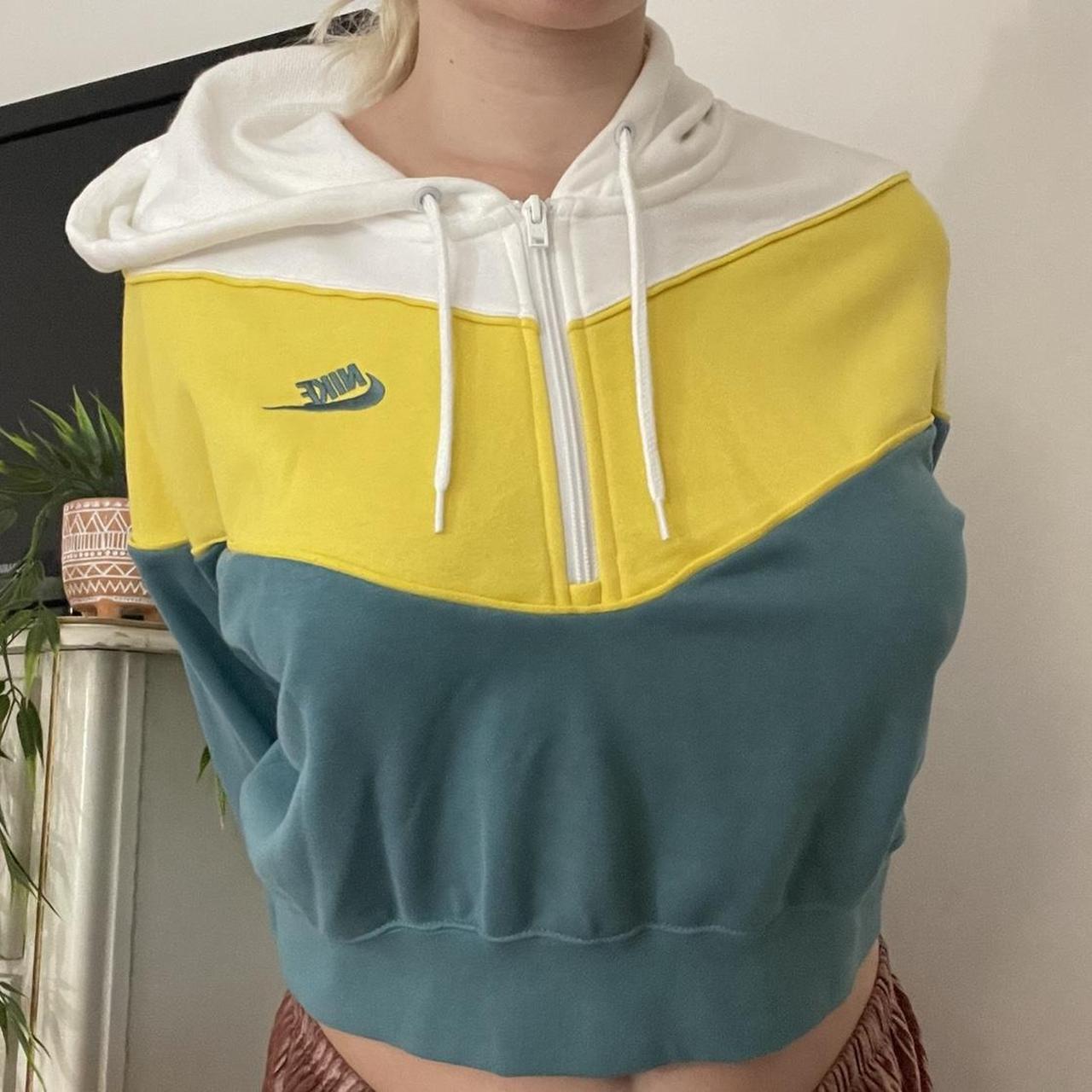 Nike crop zip online up