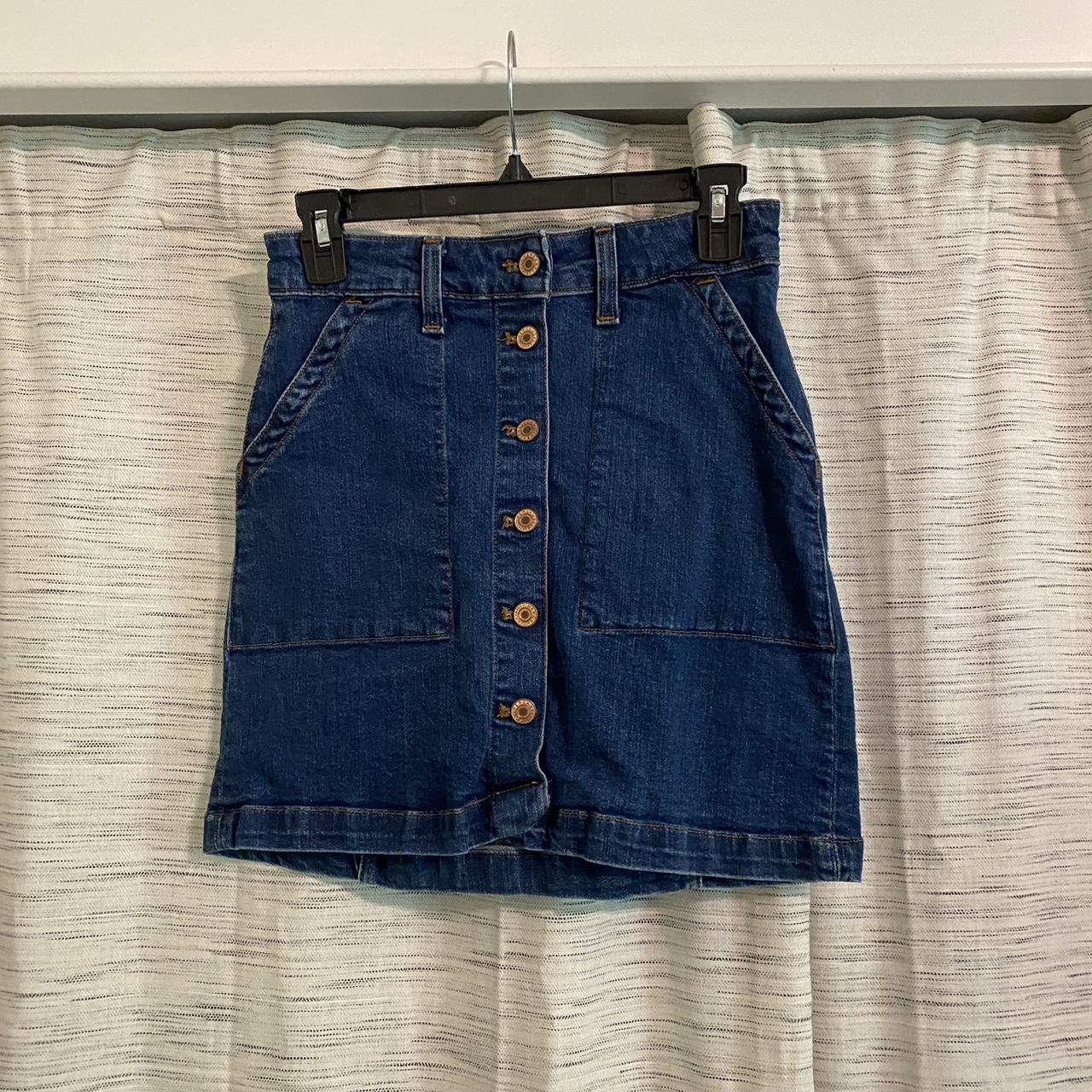 J.Crew Women's Navy and Blue Skirt Depop