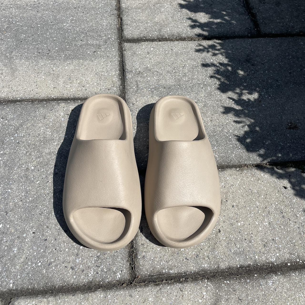yeezys slides in store