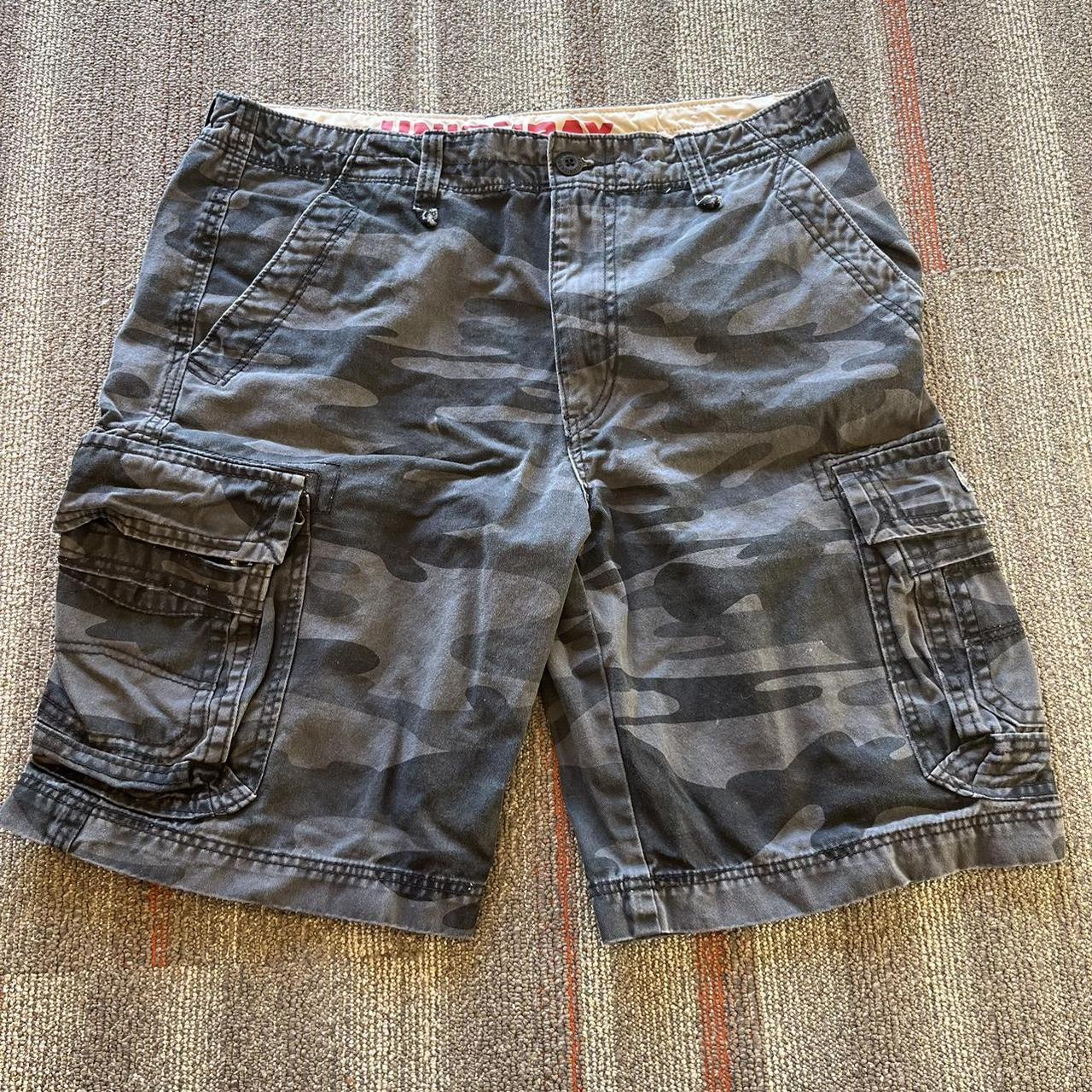 baggy y2k camo union bay cargo shorts size 38 stef... Depop