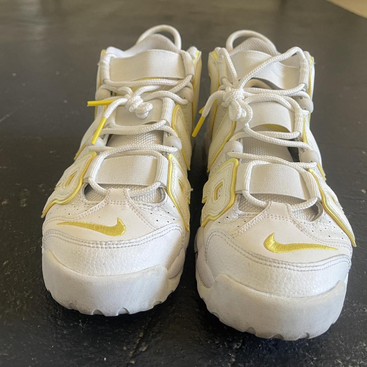スニーカー Nike Air More Uptempo F1 White Opti Yellow (W) 2021 wmns Nike Women's Air More Uptempo Summit White Opti Yellow