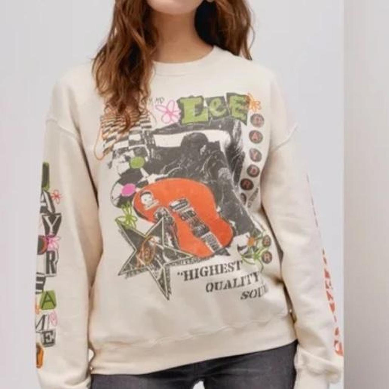item listed by styled_closetcleanup