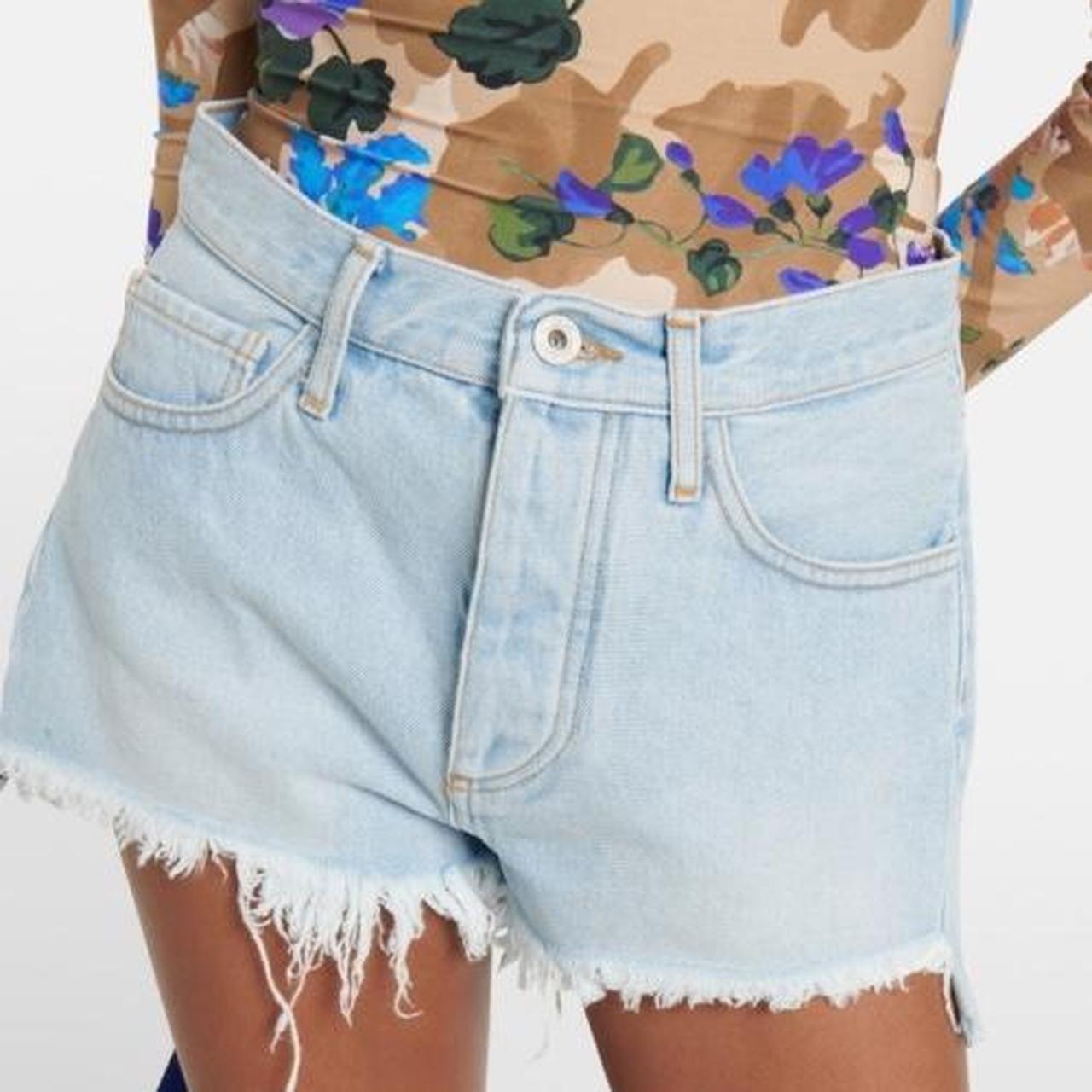 item listed by styled_closetcleanup
