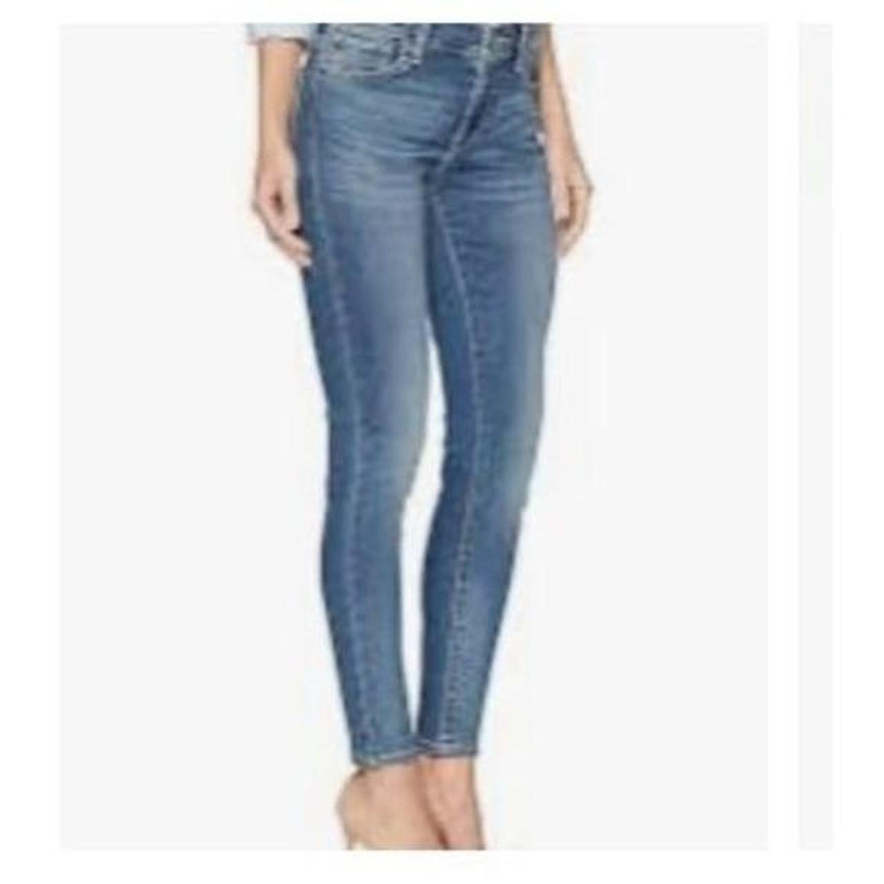 item listed by styled_closetcleanup