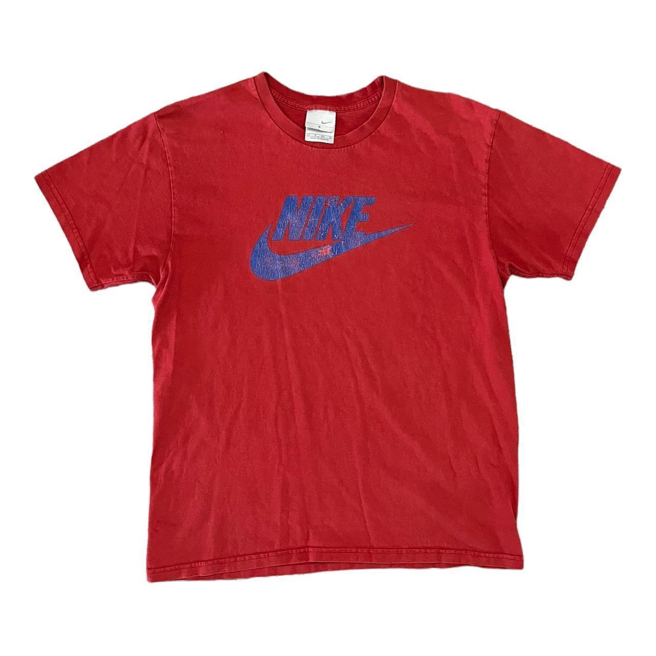 Vintage Y2k Nike Logo T-shirt Size: Small Pit To - Depop