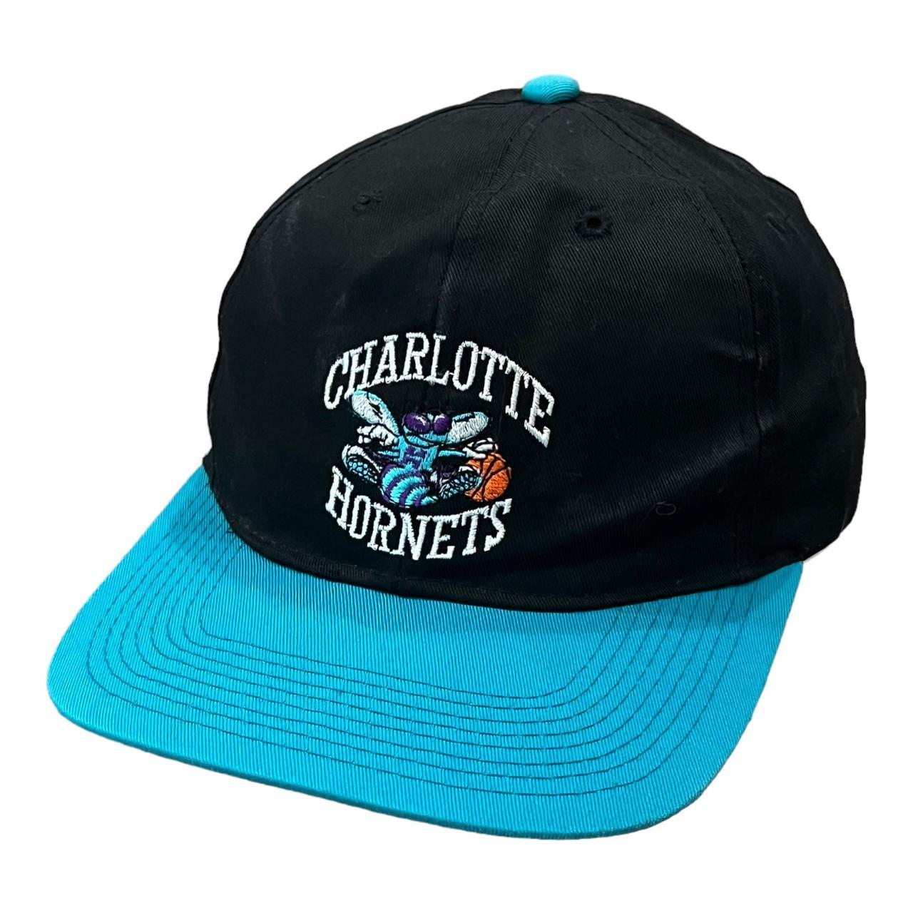 Vintage Charlotte Hornets Black Snapback Hat , Size