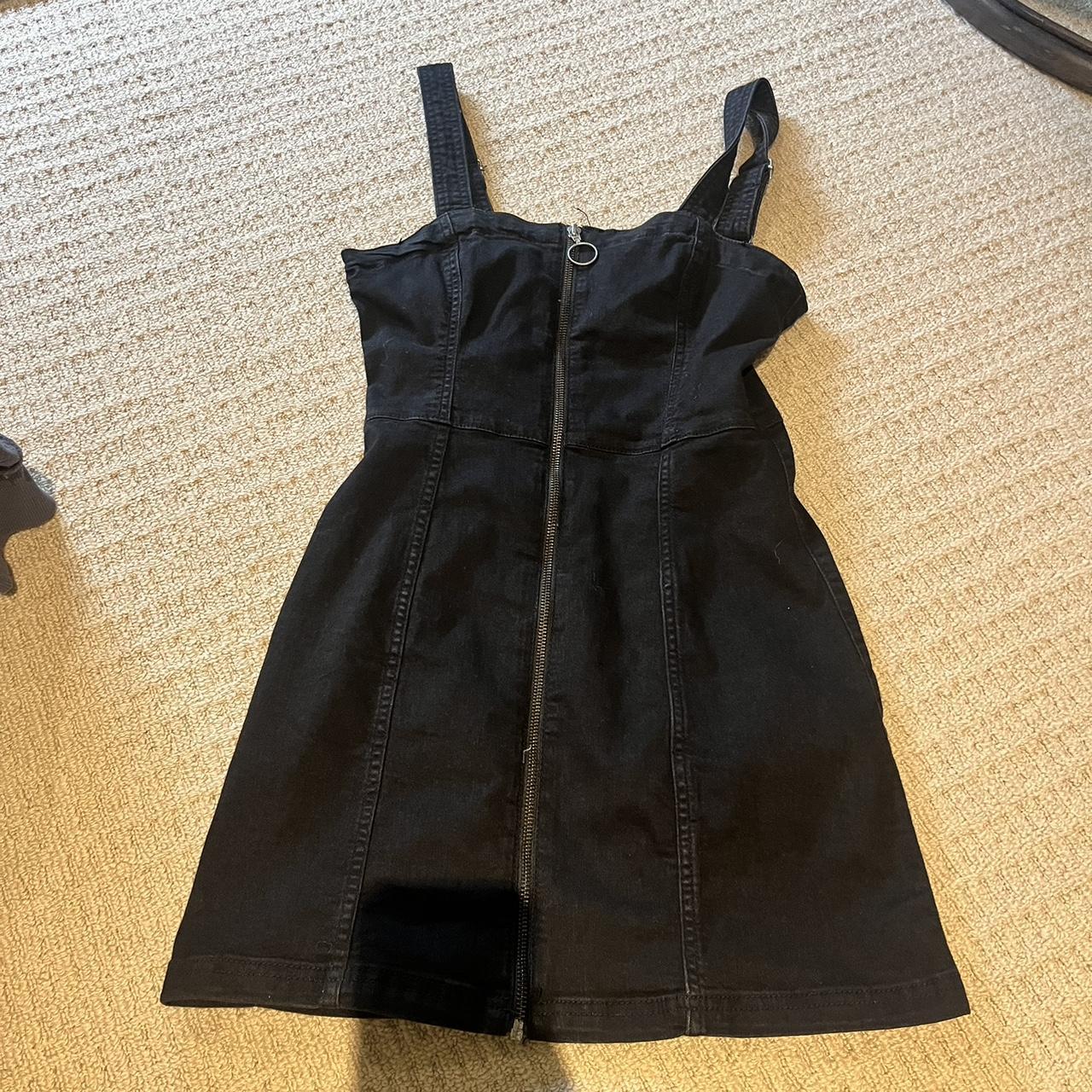 H&m zip up on sale dress