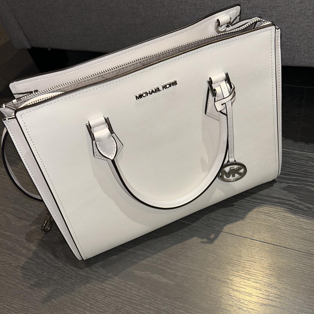 Hot White Michael Kors purse (New with Tags)