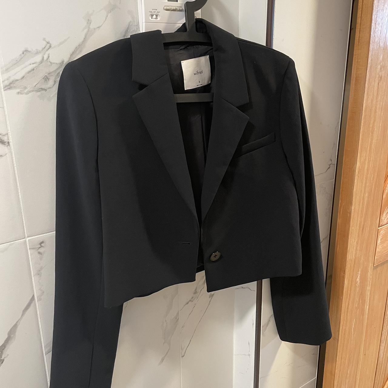 Aritzia Women's Black Tailored-jackets | Depop