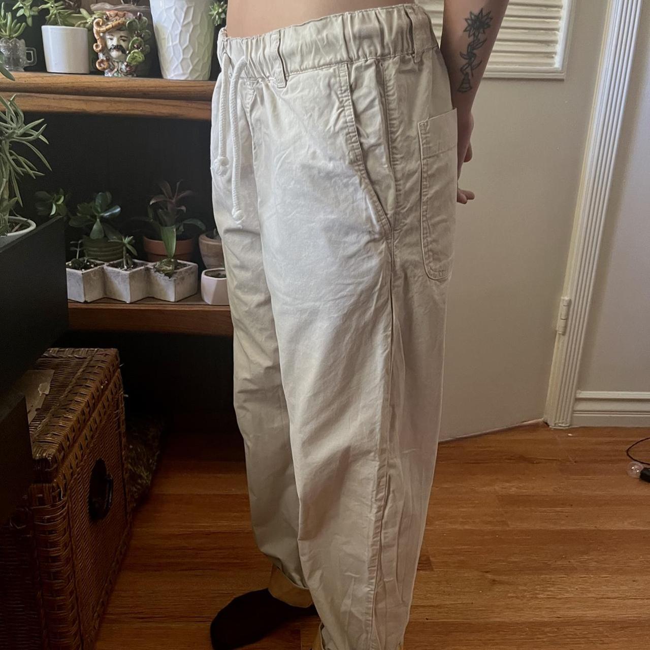 Adorable wide leg khaki pants. Has yellow cuff but... - Depop