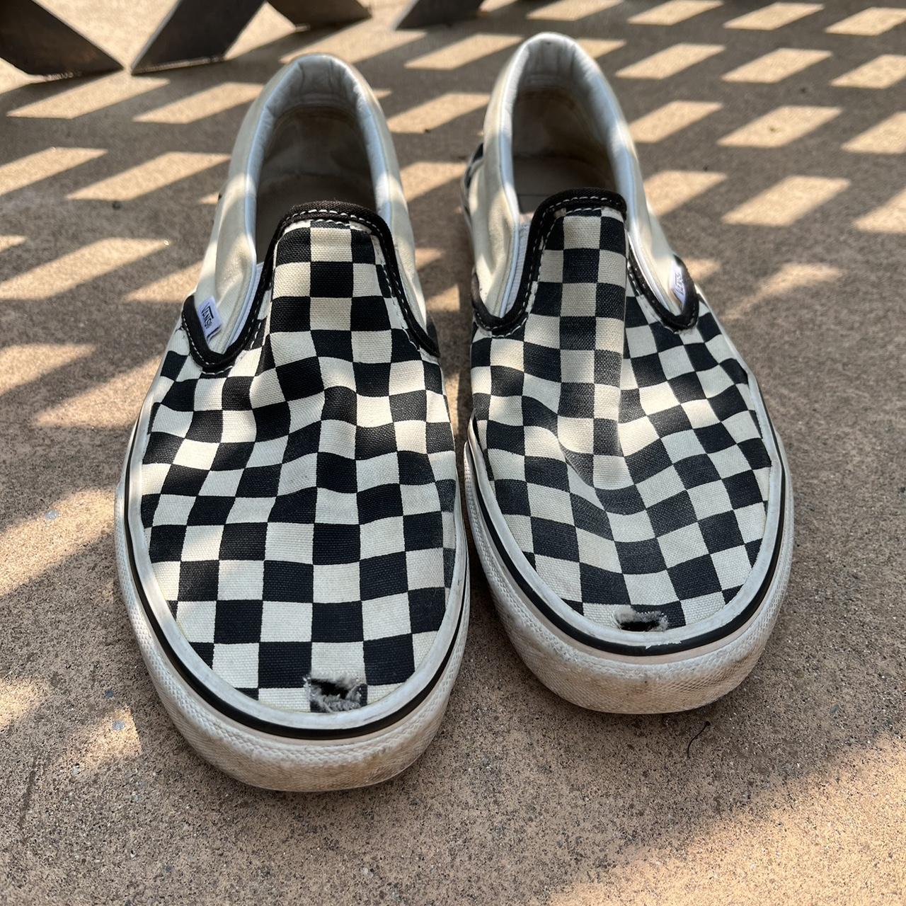 Vans Women's Black and White Trainers | Depop