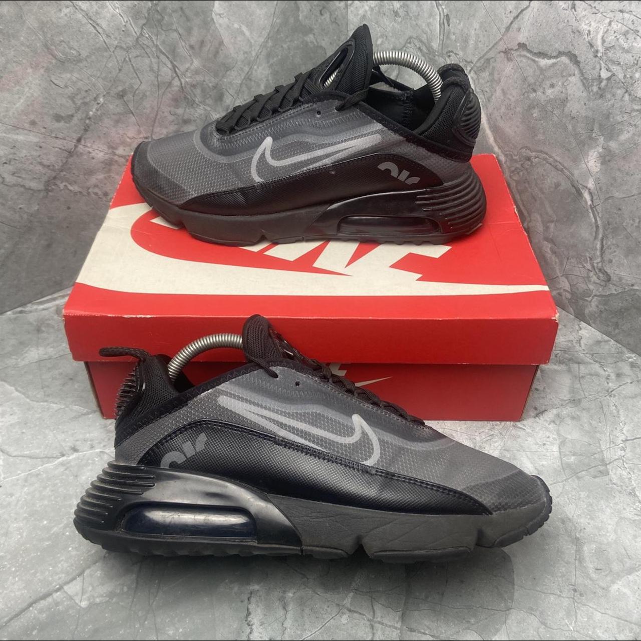 womens grey nike air max trainers