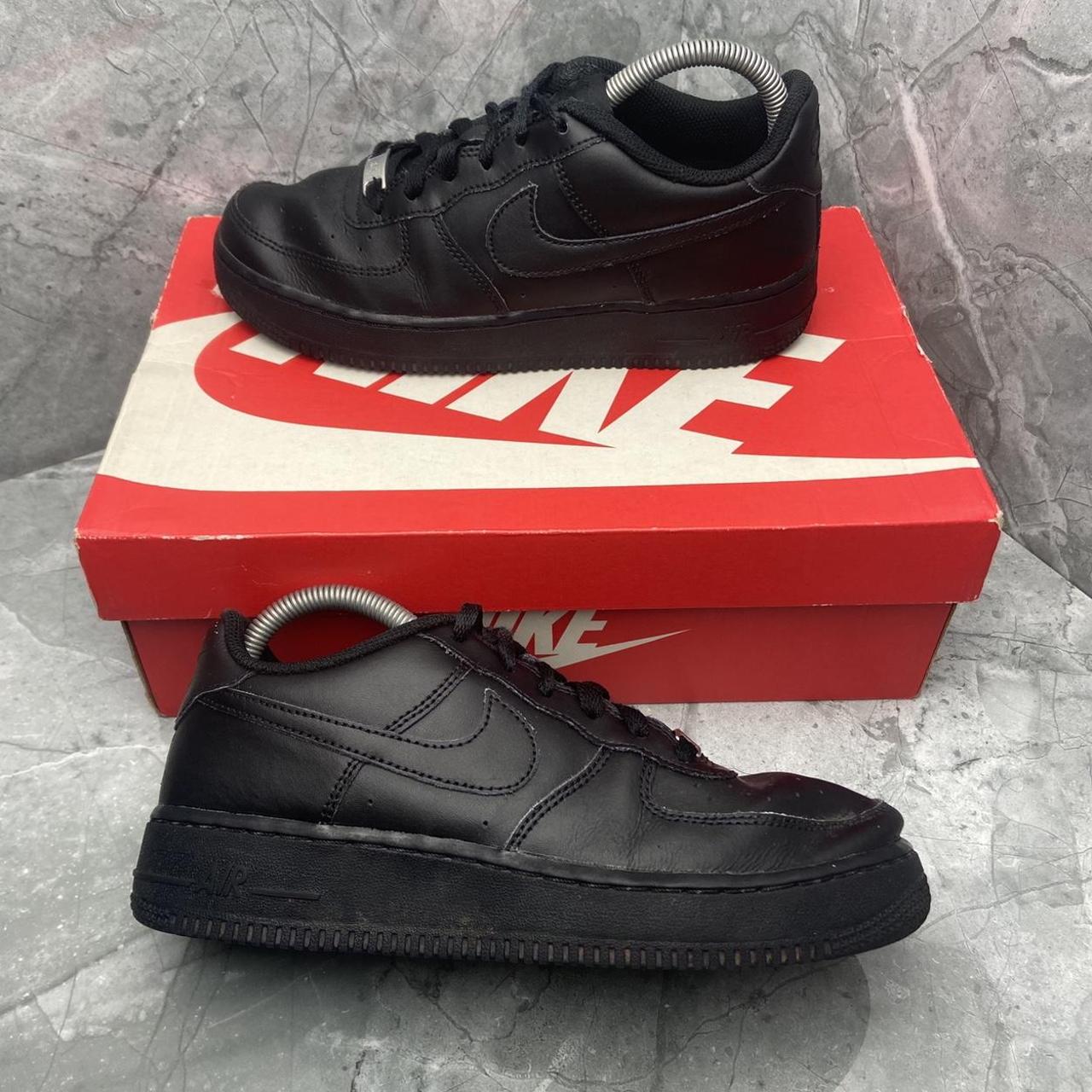 Nike Women's Black Trainers Depop