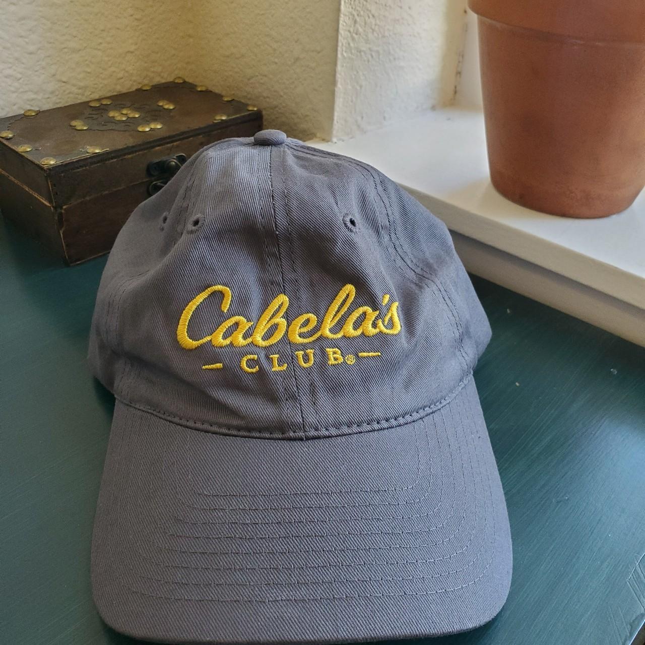 Cabelas Hat Great condition! Perfect fish wrangling - Depop